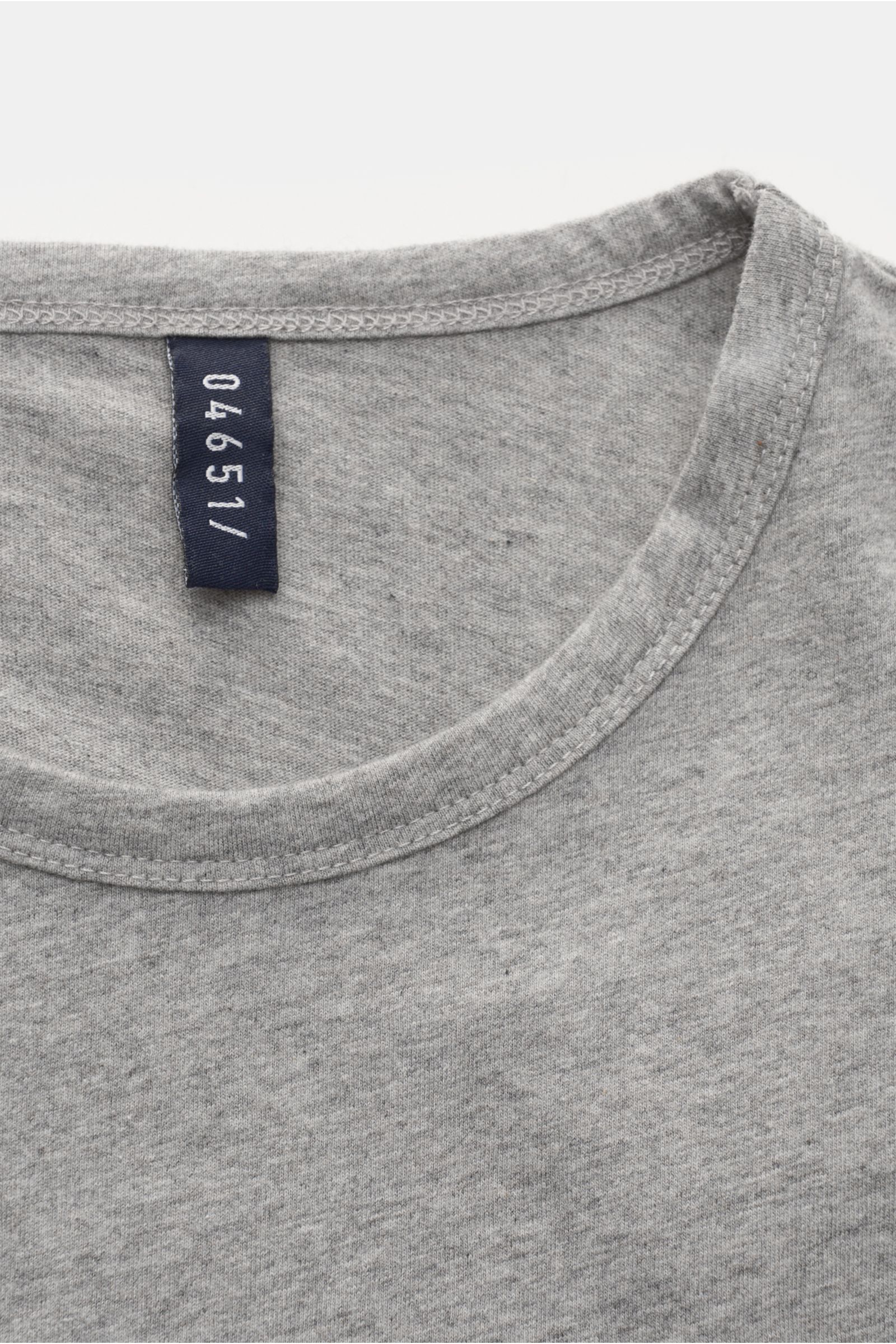 04651/ A trip in a bag Rundhals-T-Shirt 'Crew Tee' grau meliert