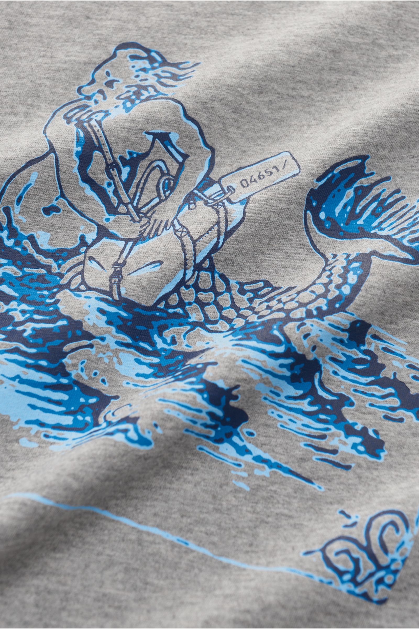 04651/ A trip in a bag Rundhals-T-Shirt 'Crew Tee' grau meliert