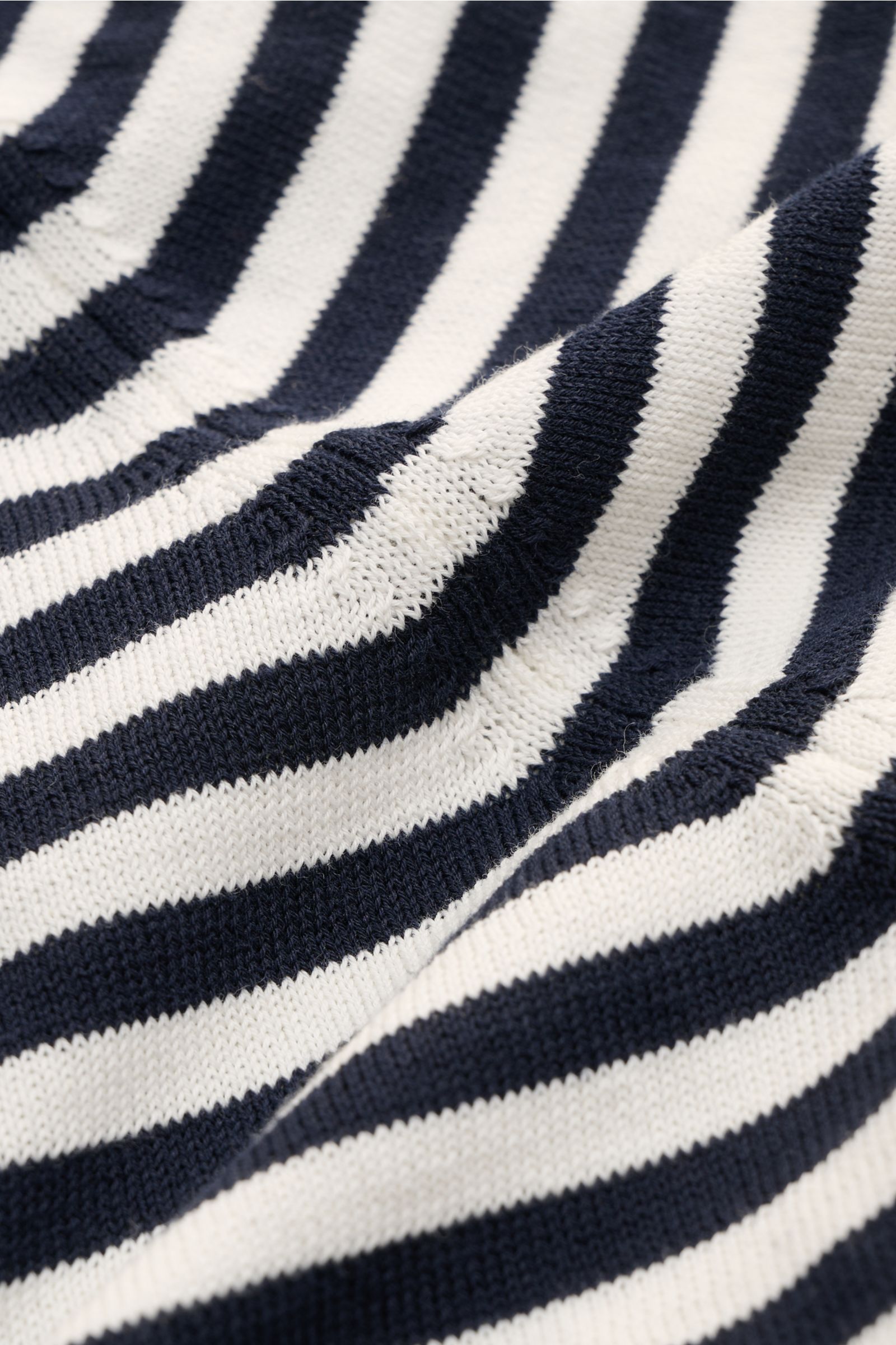 Filippo de Laurentiis Feinstrick-Kurzarmpullover offwhite/dark navy gestreift Filippo de Laurentiis Feinstrick-Kurzarmpullover offwhite/dark navy gestreift