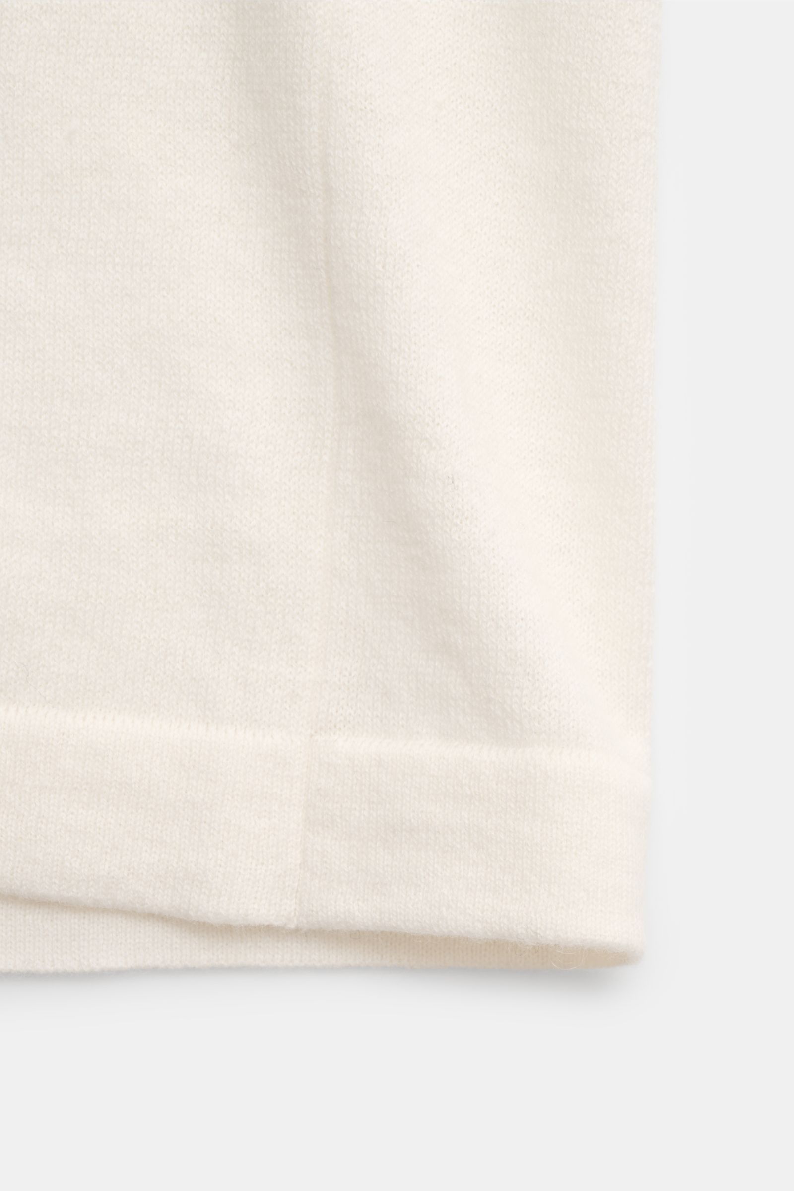 Lisa Yang Kurzarm-Pullover 'Bradley' offwhite, Detailansicht Saum mit feinem Strickbild, Regular Fit, Rundhalsausschnitt, Baumwolle-Cashmere-Mix, weicher Griff.