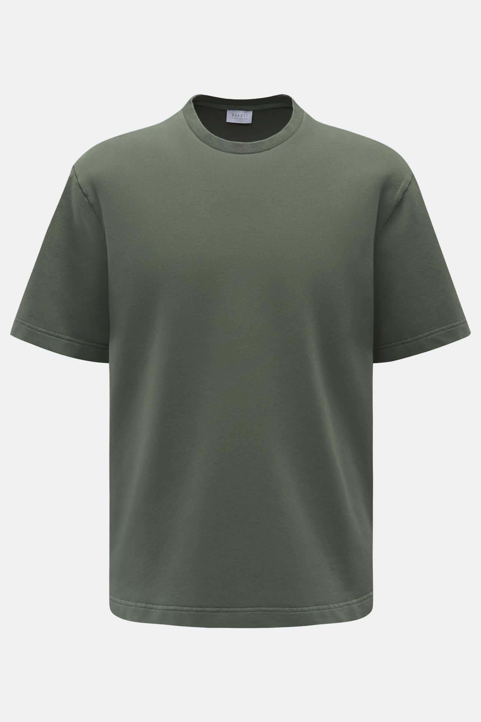 04651/ A trip in a bag Rundhals-T-Shirt 'If Tee' graugrün, oversized Fit, elastische Baumwolle, weicher Griff, schwere Qualität, Frontansicht.
