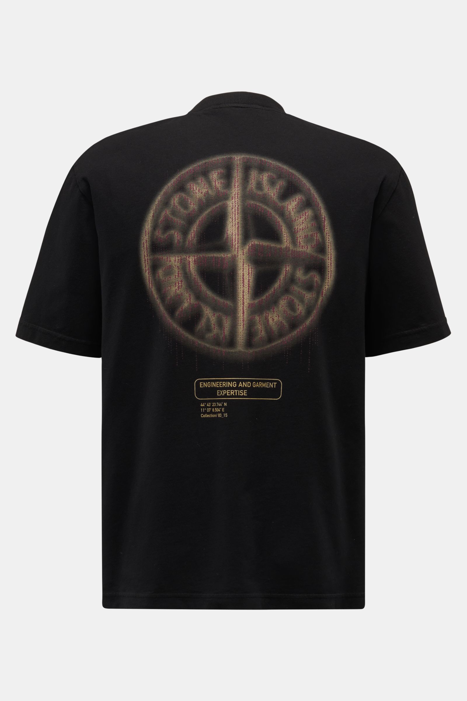 Back view of Stone Island Rundhals-T-Shirt 'Industrial Print' schwarz in black garment-dyed cotton with large faded compass print and logo.

Description: STONE ISLAND liefert mit diesem legeren T-Shirt aus Garment-dyed-Baumwolle mit charakteristischem 