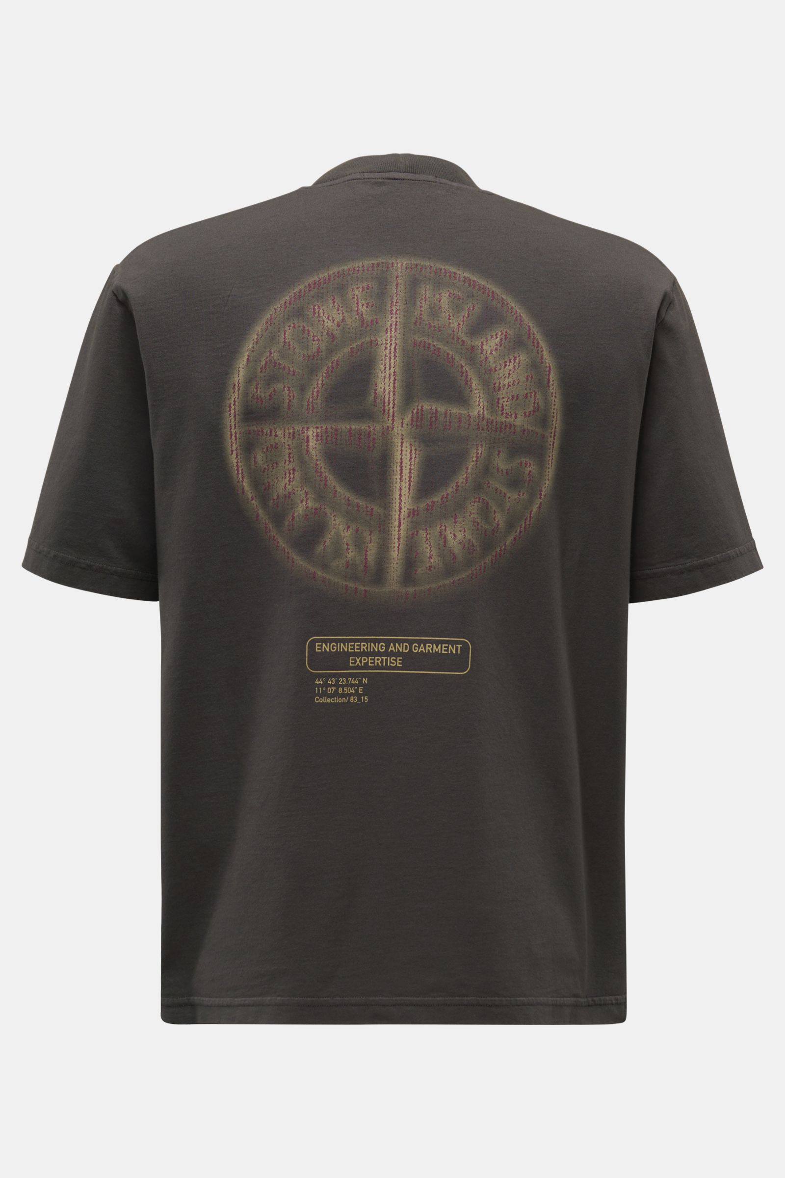 Stone Island Rundhals-T-Shirt 'Industrial Print' dunkelgrau shown from the back, featuring a large faded compass print and text.

STONE ISLAND liefert mit diesem legeren T-Shirt aus Garment-dyed-Baumwolle mit charakteristischem Kompass und Stone Island