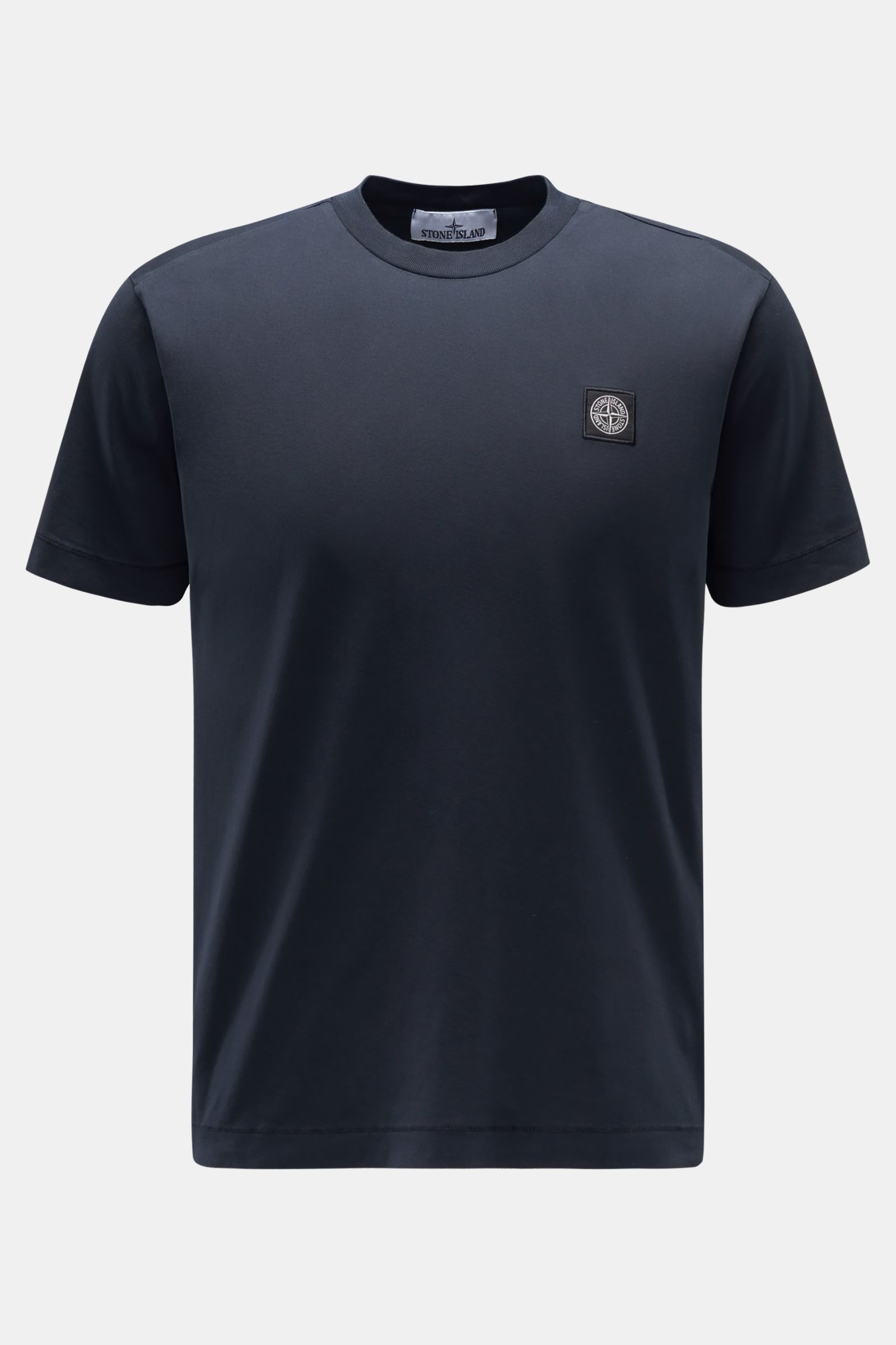Stone Island T-Shirt 'Basic Cotton' navy, Slim Fit, reine Baumwolle, weicher Griff, Rundhalsausschnitt, Frontansicht mit Weblabel auf der Brust.