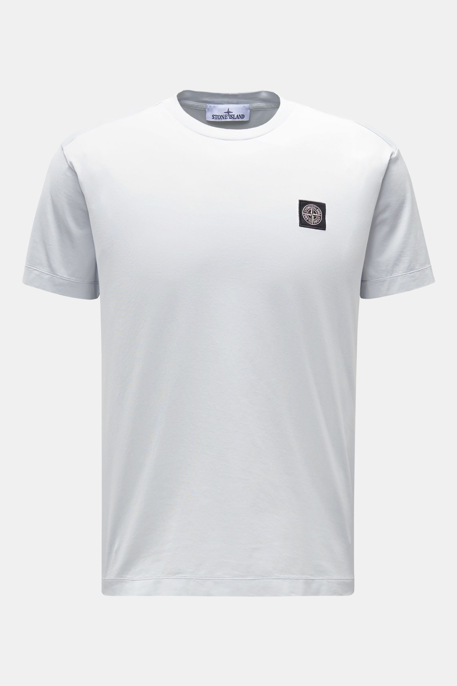 Stone Island T-Shirt 'Basic Cotton' pastellblau, Slim Fit, reine Baumwolle, weicher Griff, Rundhalsausschnitt, Weblabel auf Brust, Frontansicht.