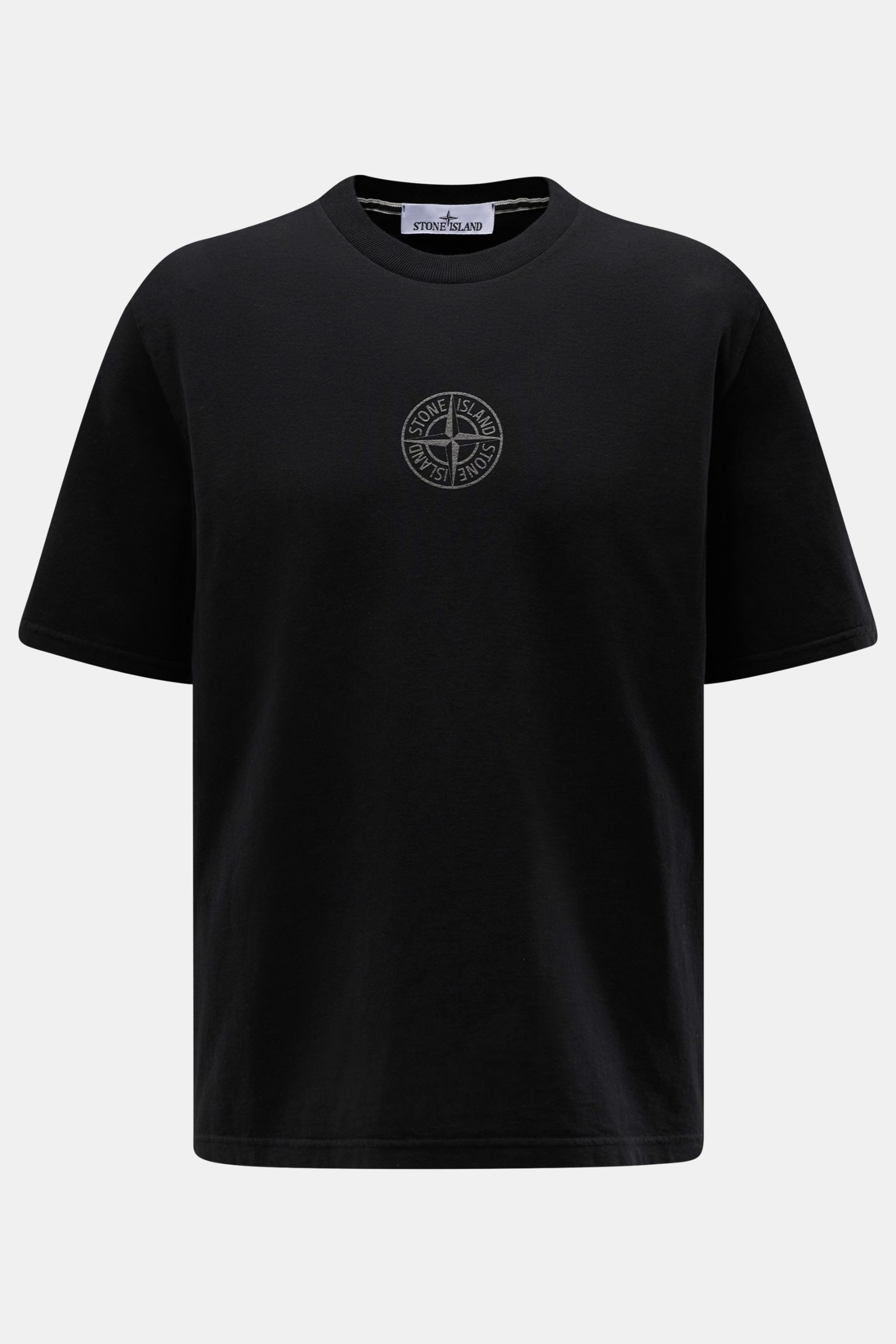 Stone Island Rundhals-T-Shirt schwarz, frontal fotografiert, aus schwerer Baumwolle mit weichem Griff, Regular Fit, Front- und Rückenprint.