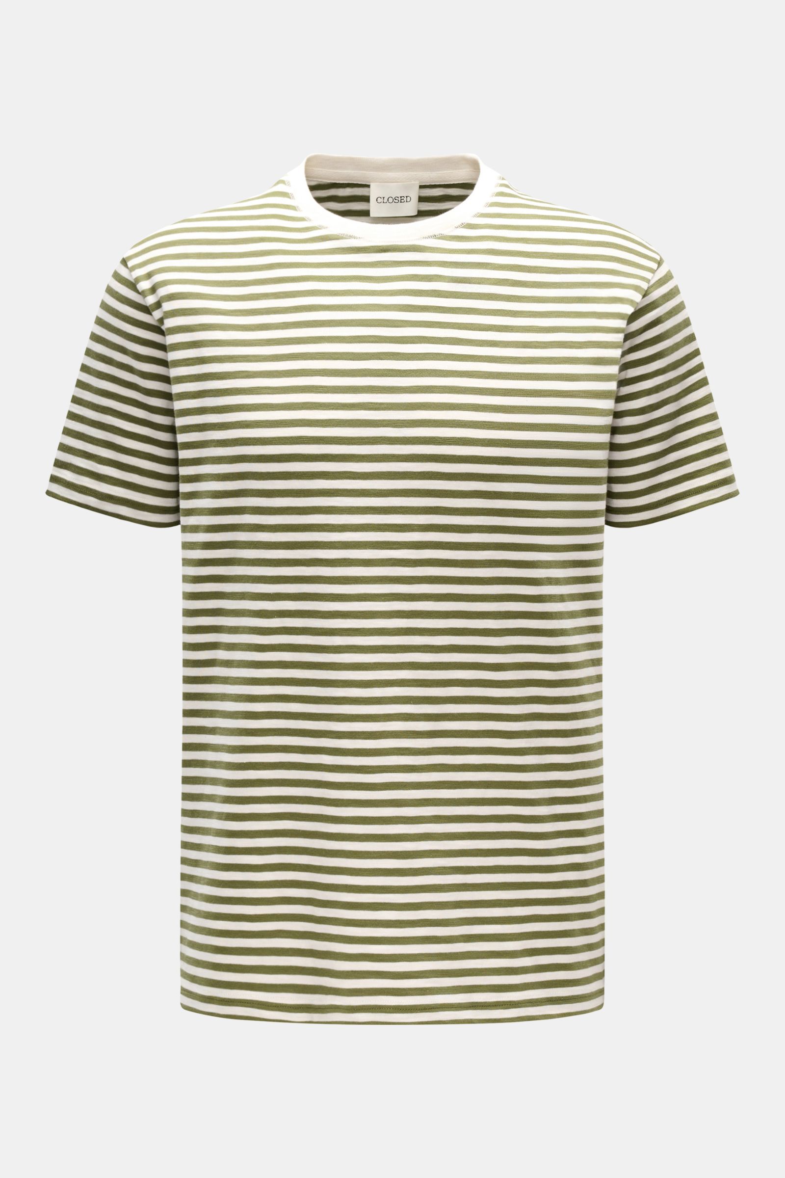Closed Rundhals-T-Shirt oliv/offwhite gestreift shown from a front view, featuring slim fit, knitted olive and off-white stripes, round neckline, short hem slits, made of soft pure organic cotton, perfect for urban street style. 