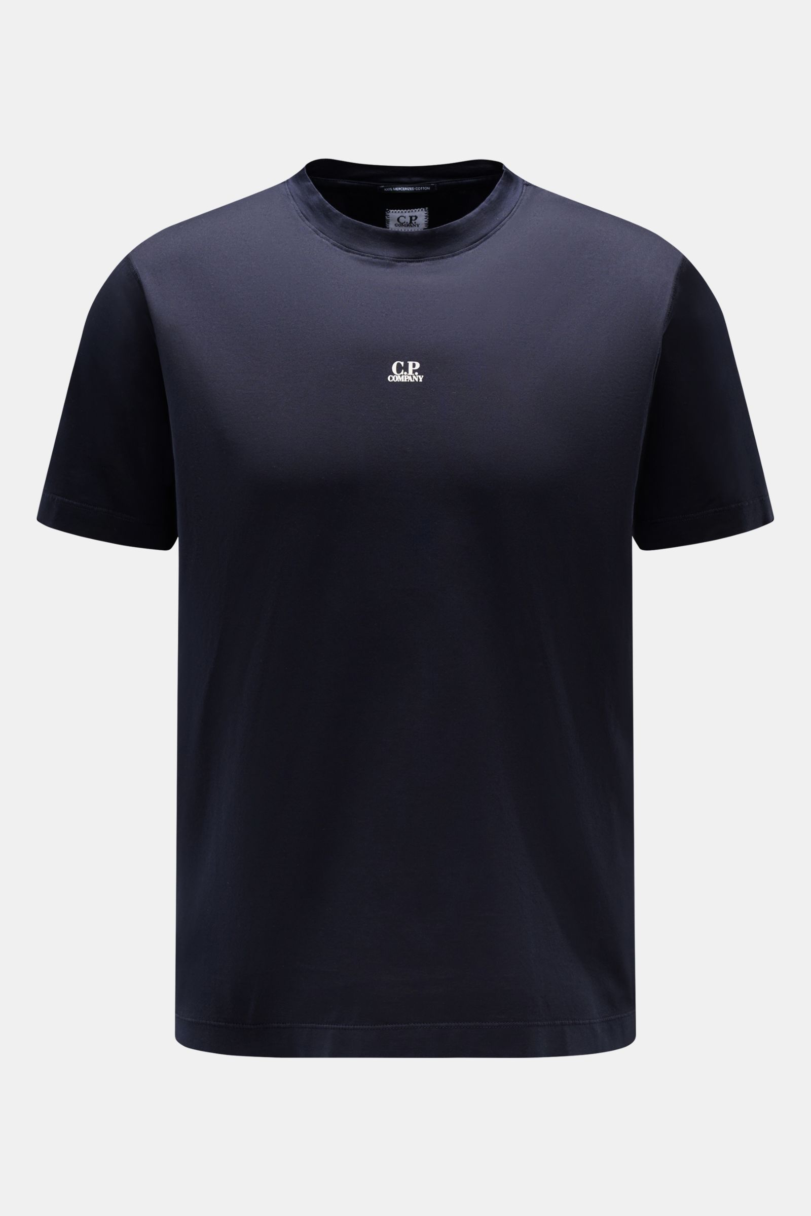 C.P. Company Rundhals-T-Shirt navy, frontale Nahaufnahme, Slim Fit, mercerisierte Baumwolle, weicher Griff, Rundhalsausschnitt, kleines Logo-Print auf der Brust.