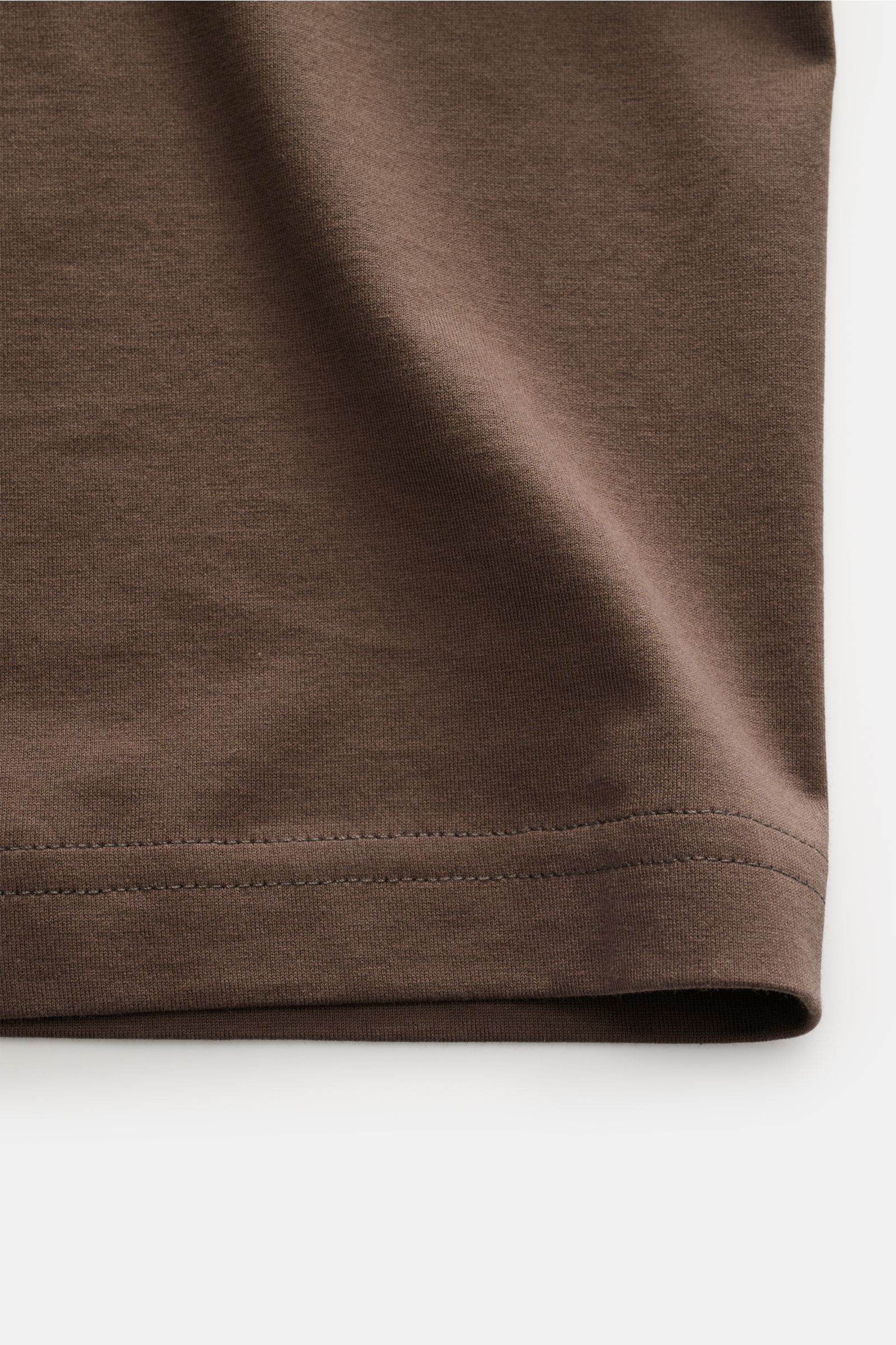 Stefan Brandt Rundhals-T-Shirt 'Enno' graubraun, Detailansicht Saum, Slim Fit, Jersey aus weicher Urpima Sea Island Baumwolle.