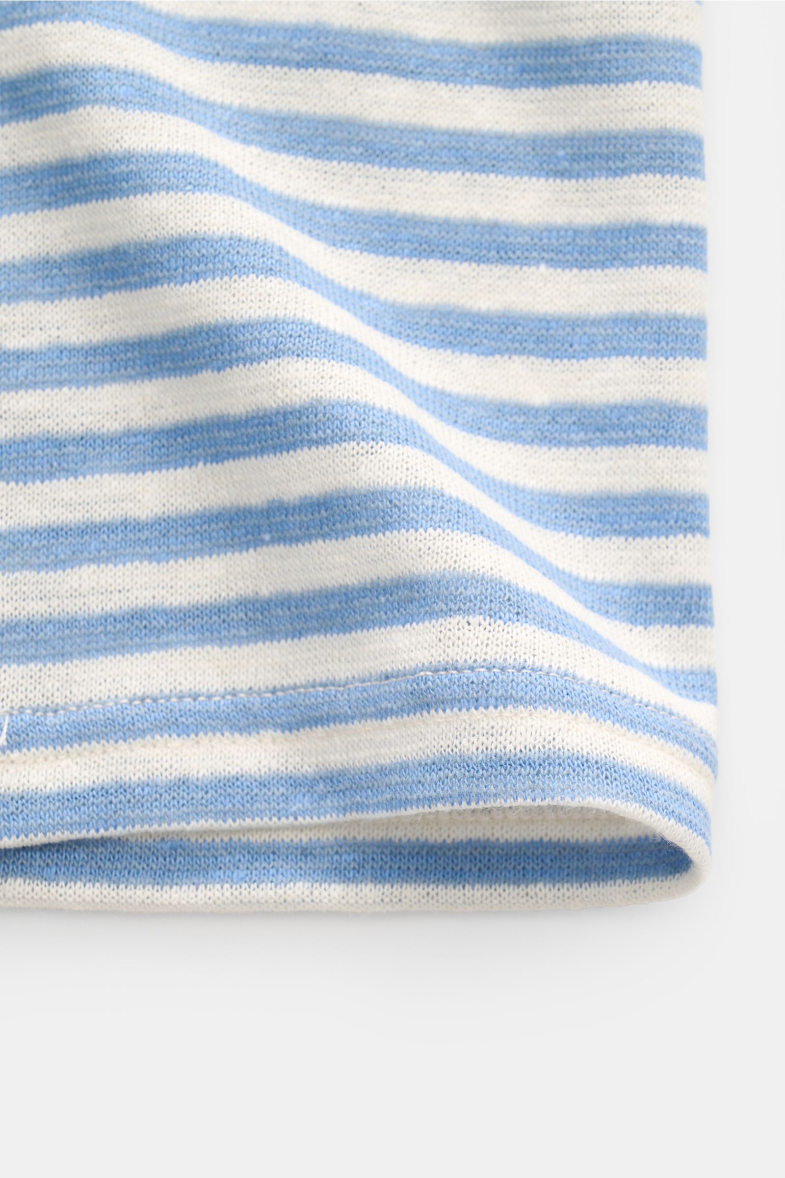 Close-up side view of the MC2 Saint Barth Crew neck T-shirt 'Dover Stripes' cream/blue striped fabric showing the soft linen blend texture.

Description: For your casual summer looks: The 'Dover Stripes' T-shirt by MC2 SAINT BARTH, made from a soft lin