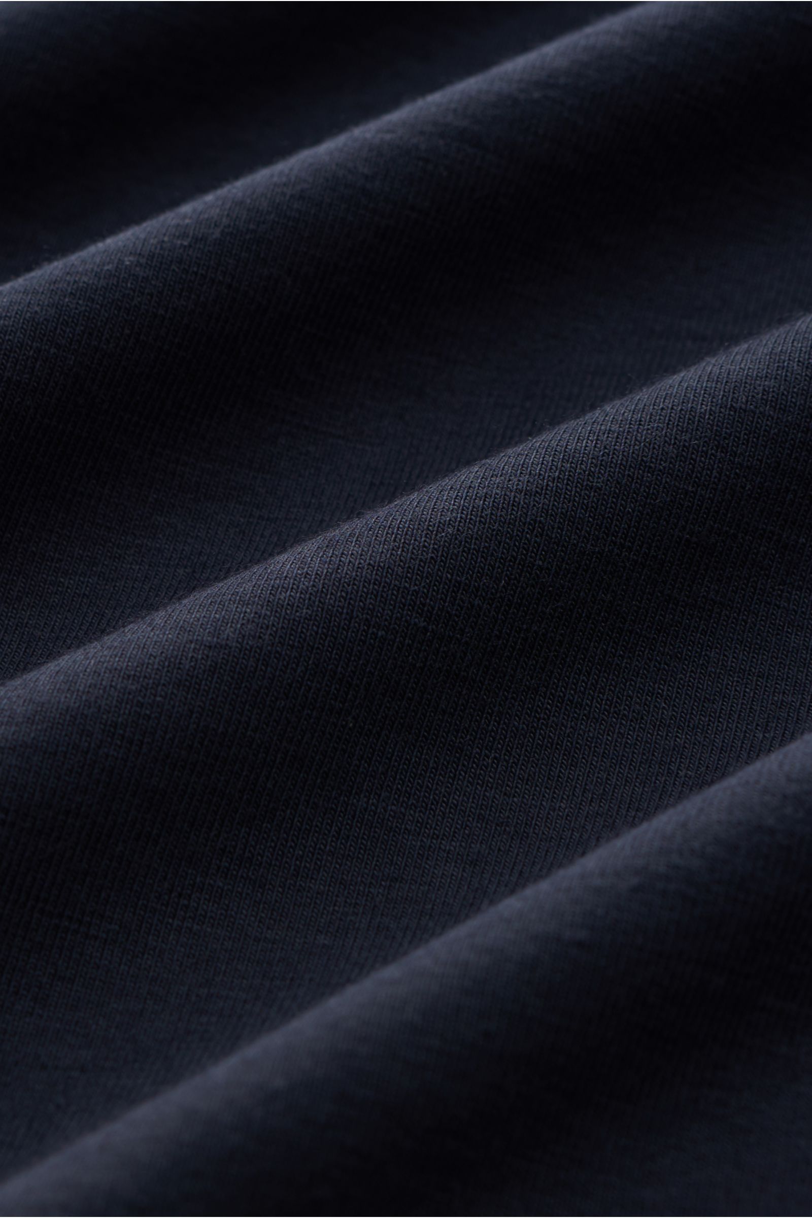 Kiefermann V-Neck T-Shirt 'Hapes' navy Nahaufnahme des elastischen, weichen Baumwoll-Modal-Jersey mit glattem Griff, V-Ausschnitt, Extra Slim Fit.