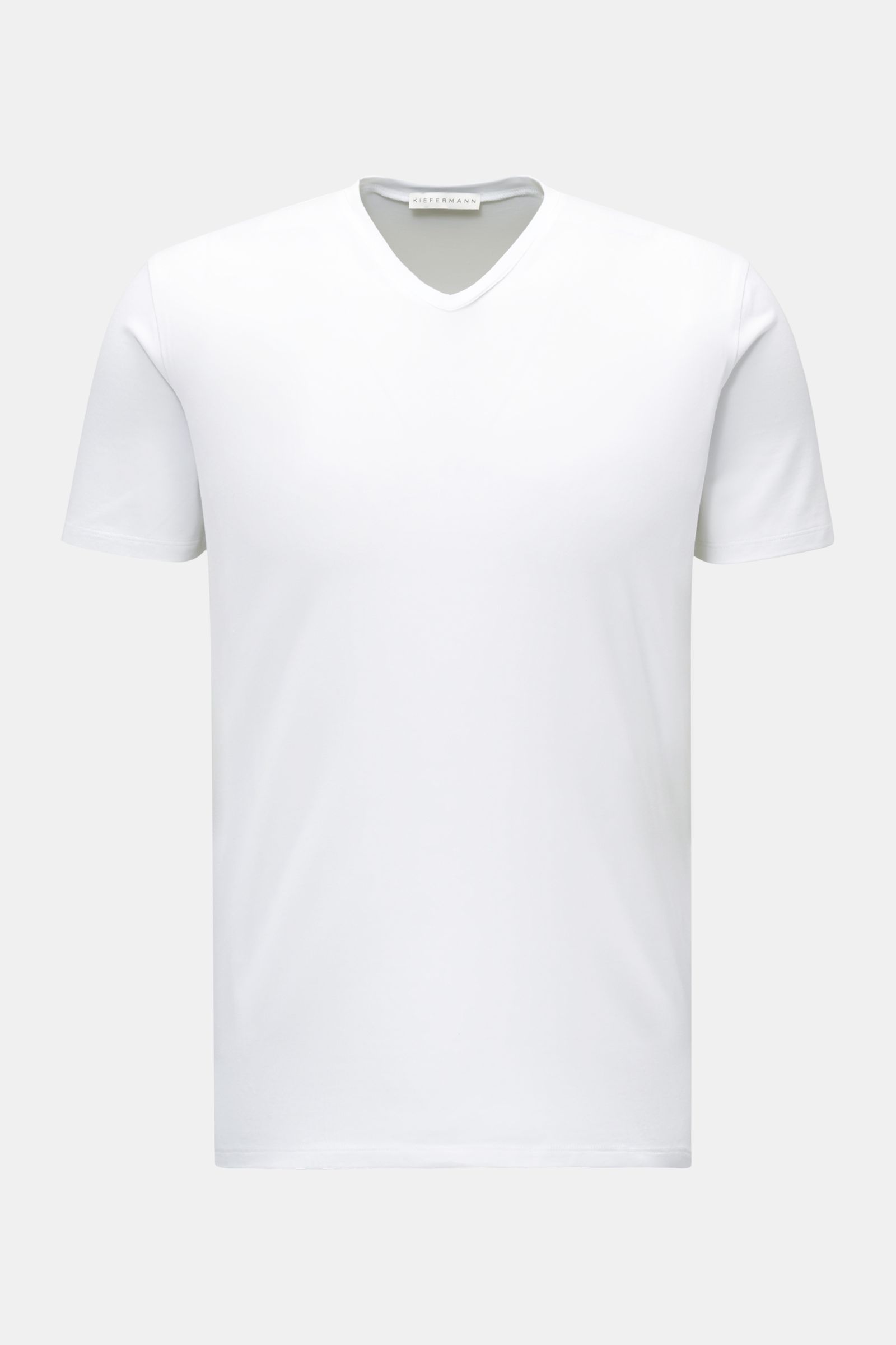 Kiefermann V-Neck T-Shirt 'Hapes' weiß, frontale Ansicht, zeitloses Slim Fit aus elastischem Baumwoll-Modal-Mix, sehr weich, V-Ausschnitt.