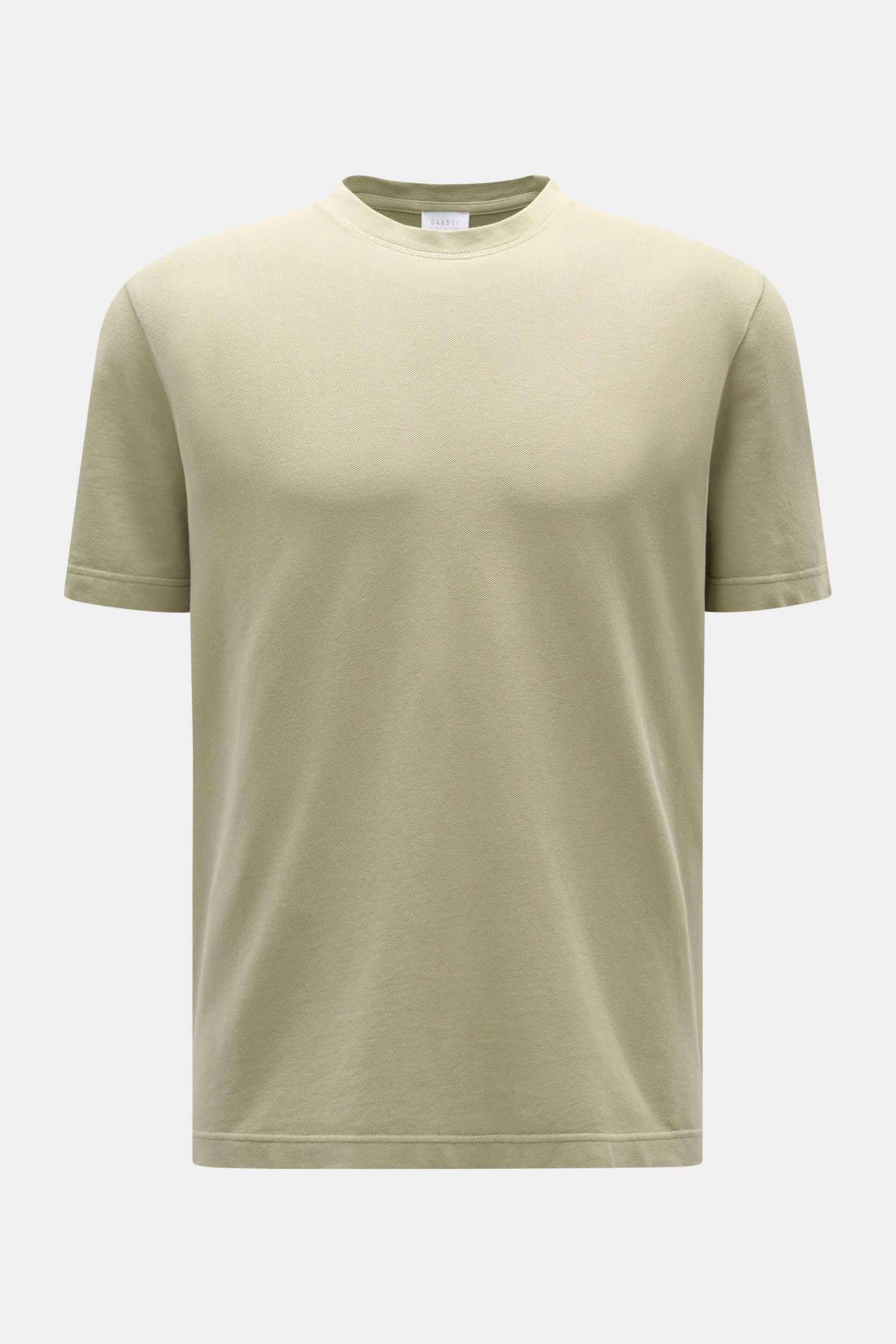 Front view of the 04651/ A trip in a bag Piqué T-shirt sage in light green with crew neck and short sleeves, pure piqué cotton.

Summer essential: This piqué T-shirt from 04651/ A TRIP IN A BAG is a versatile staple that's perfect for warm days.
