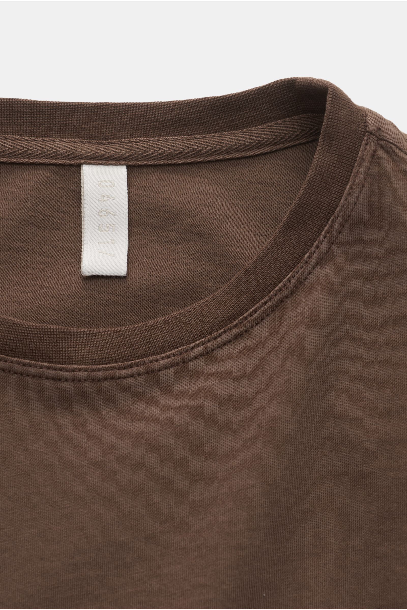 04651/ A trip in a bag Rundhals-Longsleeve 'Oyster Jersey Tee' braun