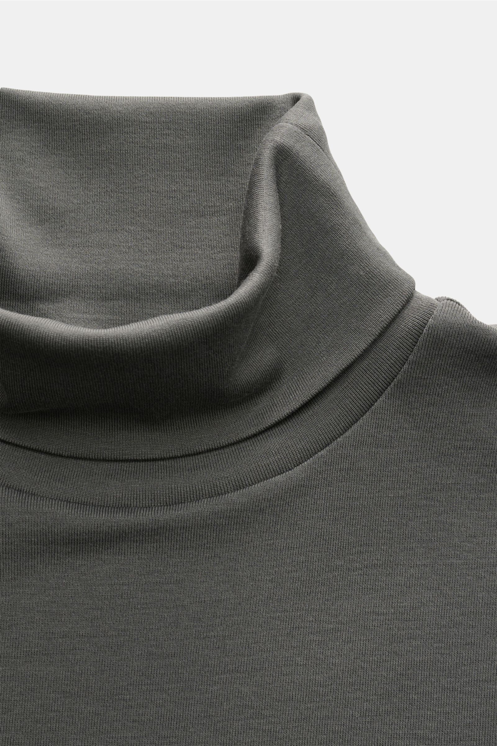 Stefan Brandt Rollkragen-Longsleeve 'Eli' dunkelgrau aus weichem Pima-Jersey, Slim Fit, Rollkragen, Nahaufnahme von oben.