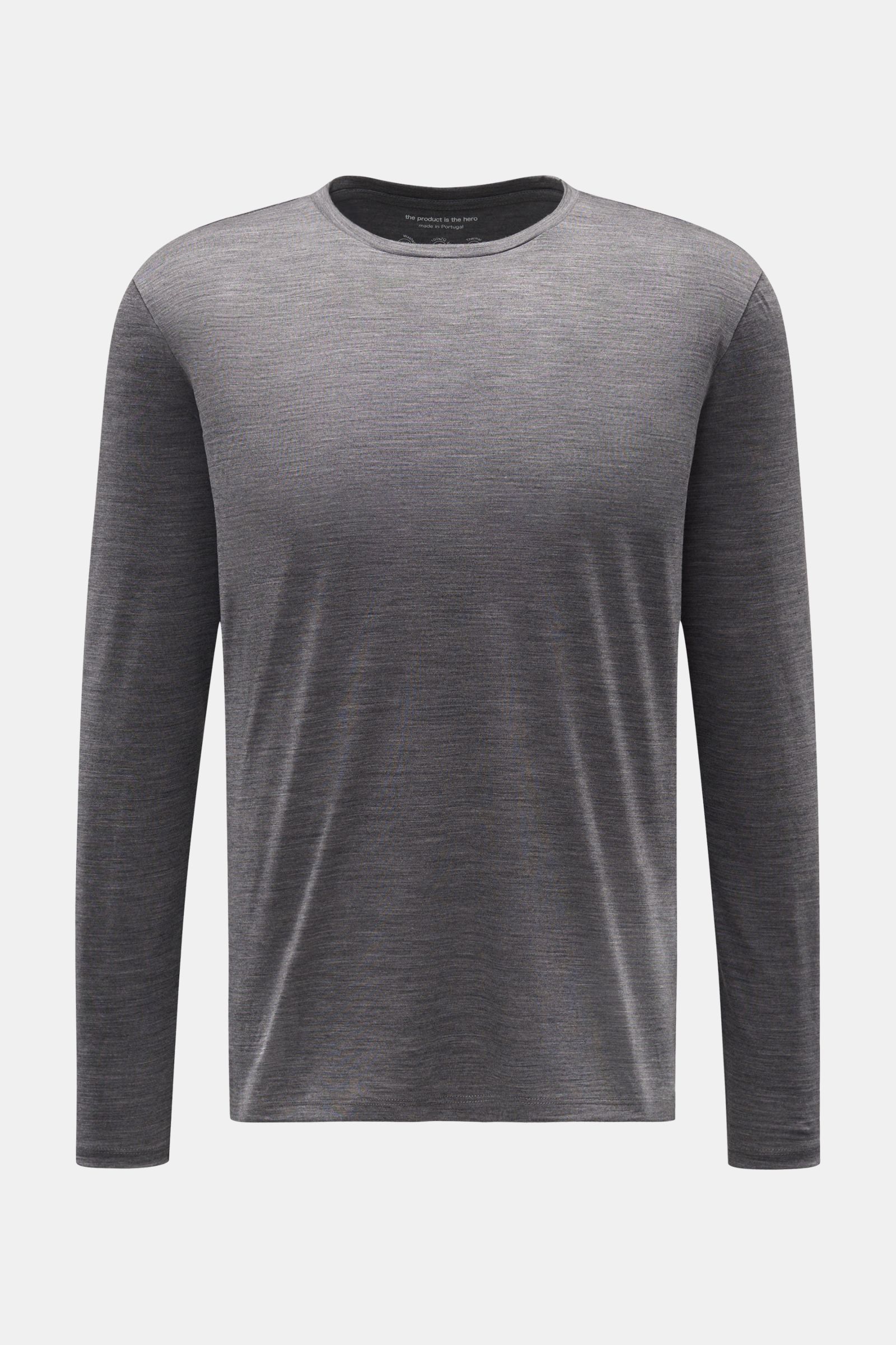 The Product is the Hero Merino Longsleeve dunkelgrau meliert, leicht und supersoft aus reiner Merinowolle, Slim Fit mit Rundhalsausschnitt, frontale Perspektive.