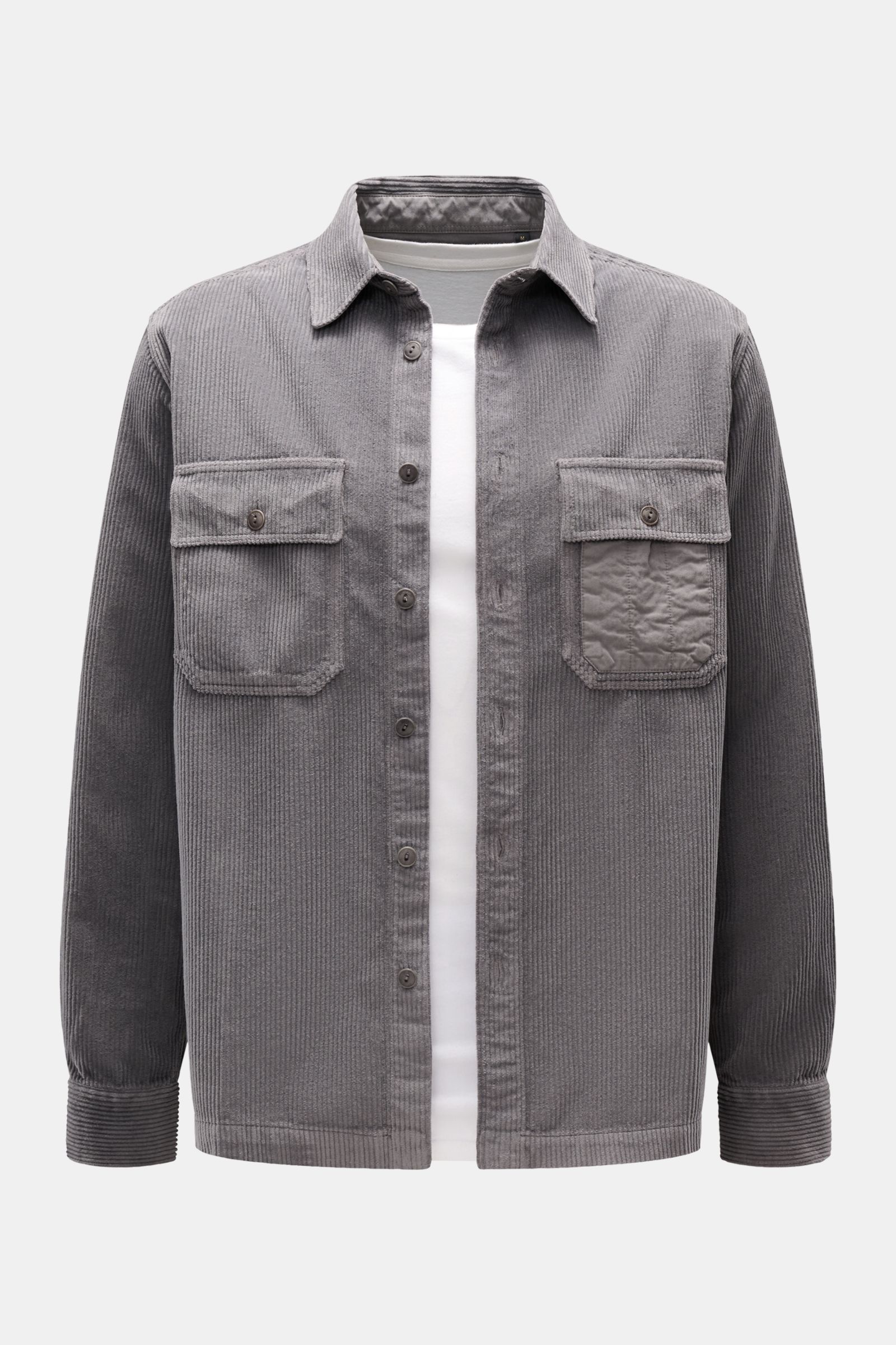 Front view of Belstaff Cord-Overshirt 'Fallgate' dunkelgrau in slim fit cotton cord with buttoned chest pockets, tonal Twill sleeves, and sport cuffs.
