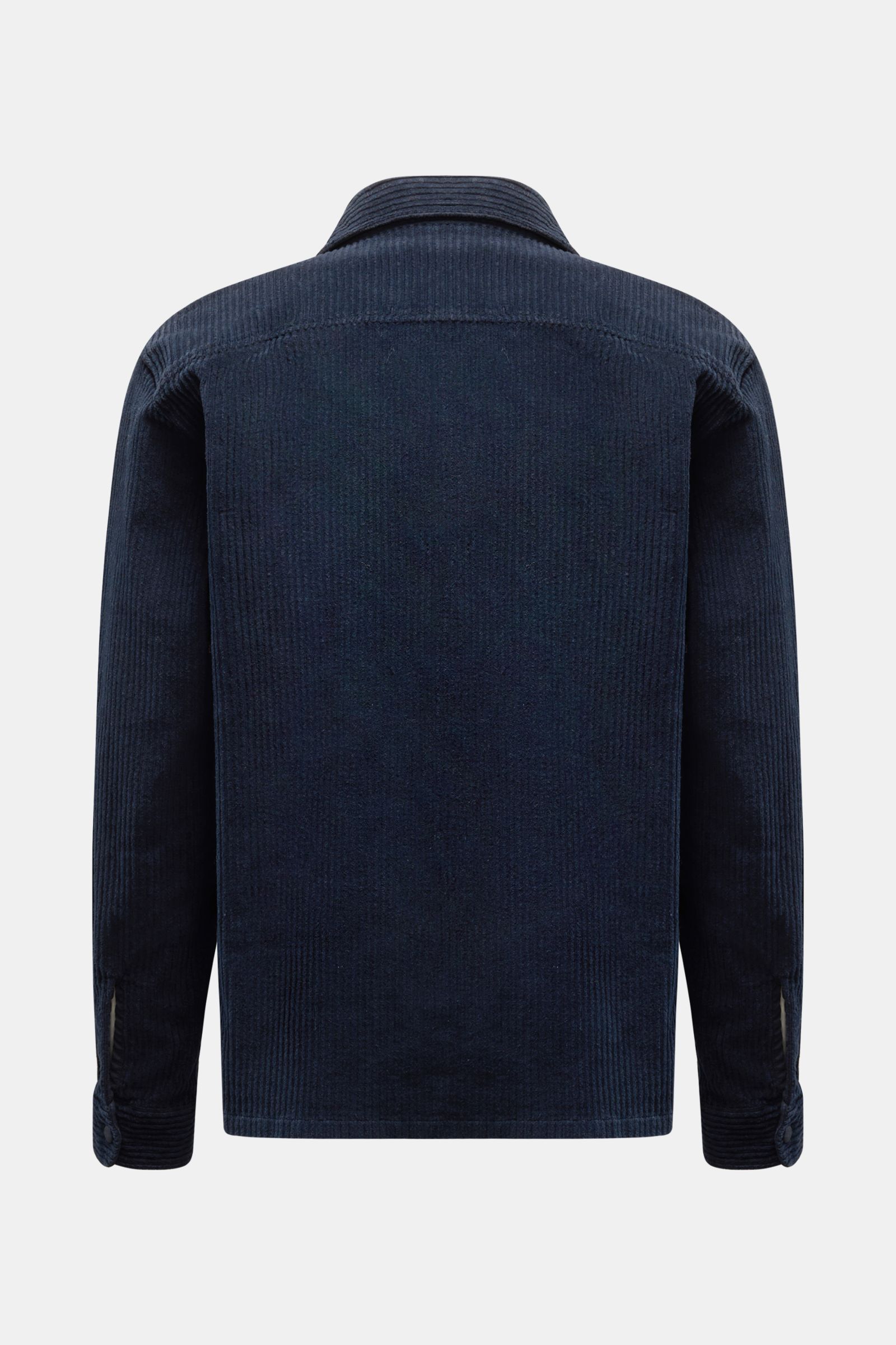 Back view of the 04651/ A trip in a bag Cord-Overshirt navy, oversized with kent collar, garment dyed breitcord aus Baumwolle, weicher Griff, komfortabler Stretch-Anteil, druckknopfleiste, aufgesetzte Brusttaschen in Kontraststoff, Ärmelabschlüsse mit Dru