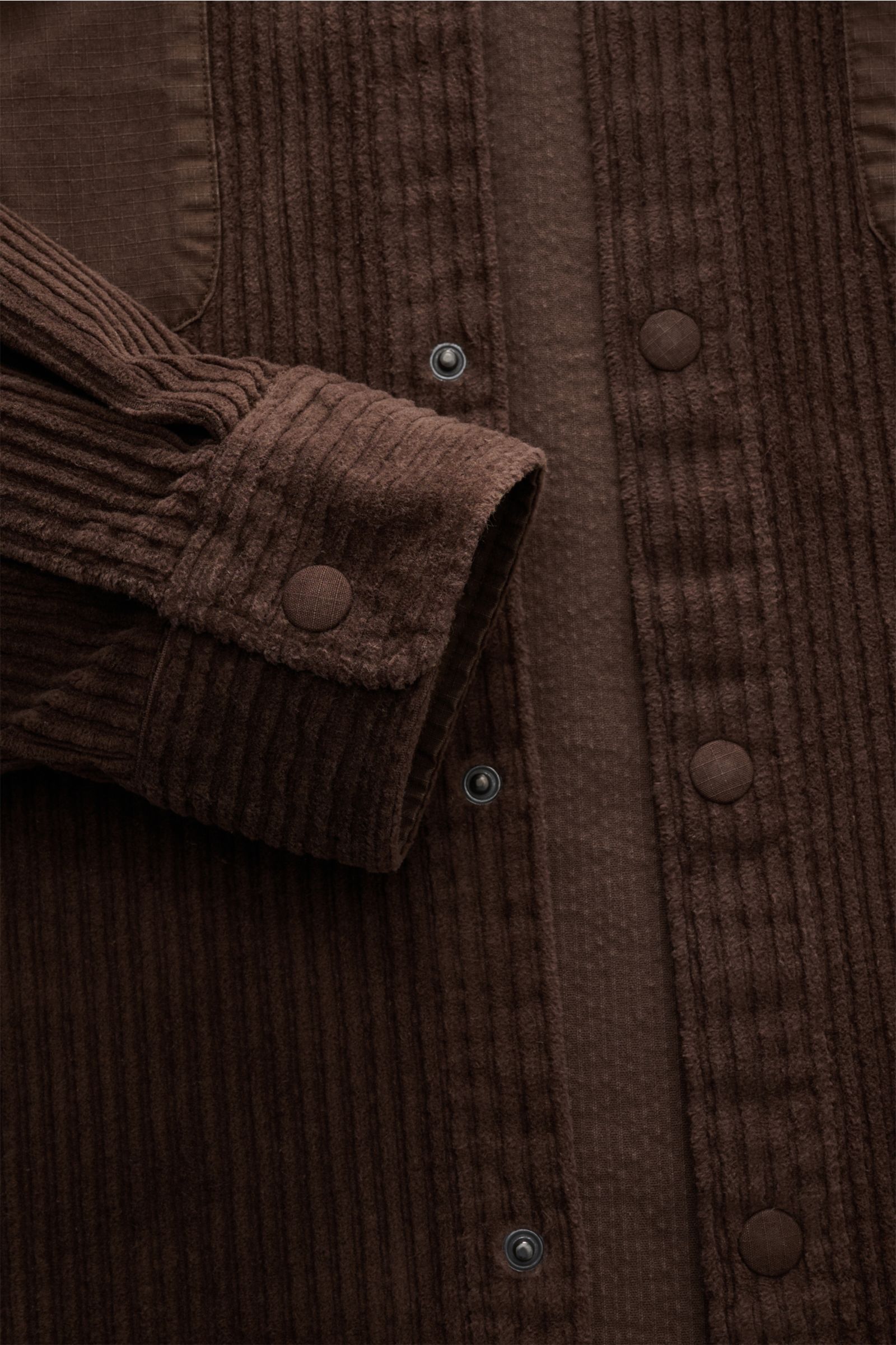 04651/ A trip in a bag Cord-Overshirt dunkelbraun