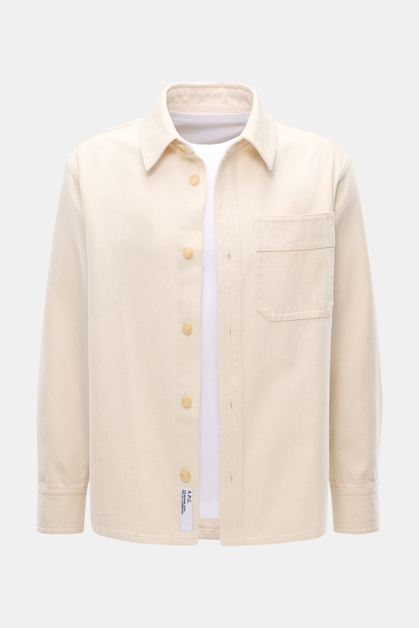 A.P.C. Overshirt sand meliert aus reinem Baumwoll-Denim, garment dyed, Regular Fit, mit Umlegekragen, Brusttasche, Knopfleiste, Ärmelknöpfen, Rückenpasse, frontal fotografiert.