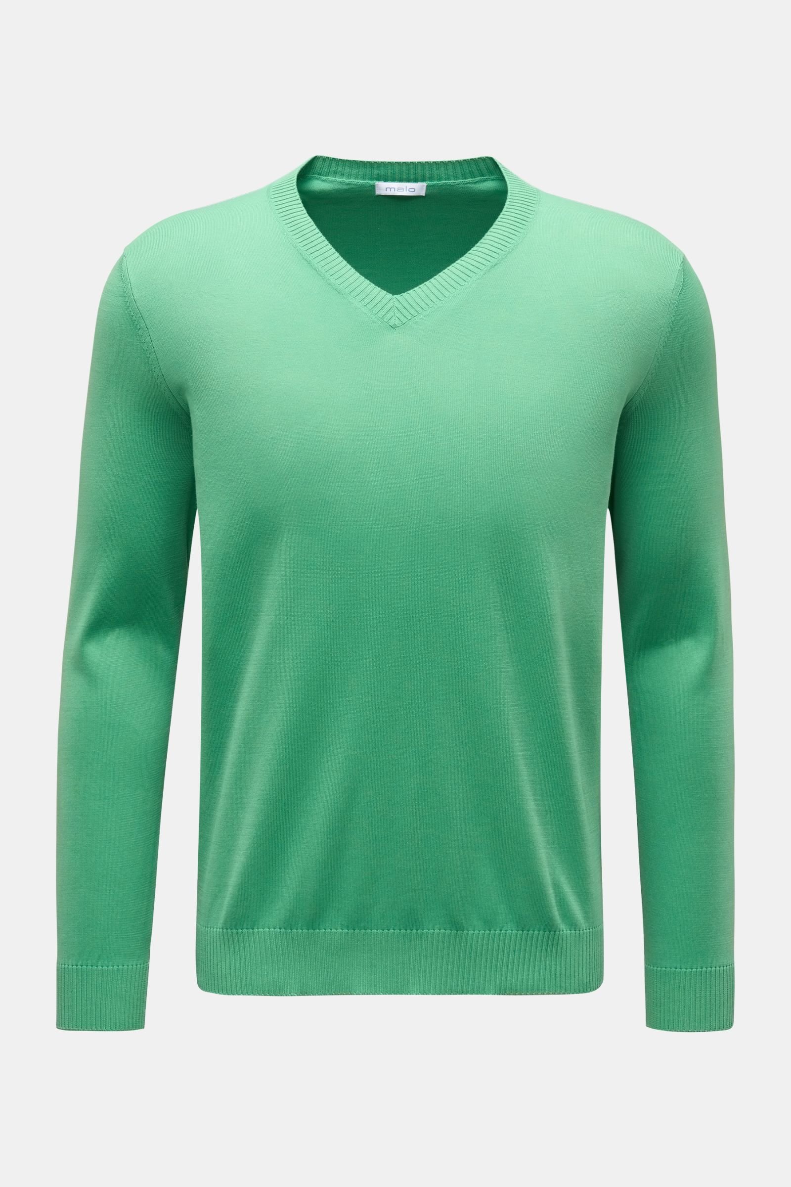 Fine knit V-neck jumper light green 