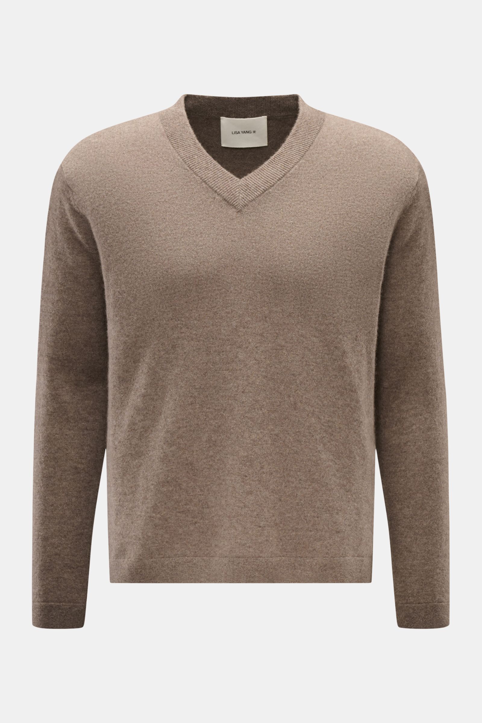 Front view of Lisa Yang Cashmere V-neck jumper 'Clayton' taupe in pure cashmere, soft medium-fine knit, regular fit with rib knit V-neck and short hem vents.

The Clayton V-neck jumper by LISA YANG combines luxurious cashmere with a modern design in a 