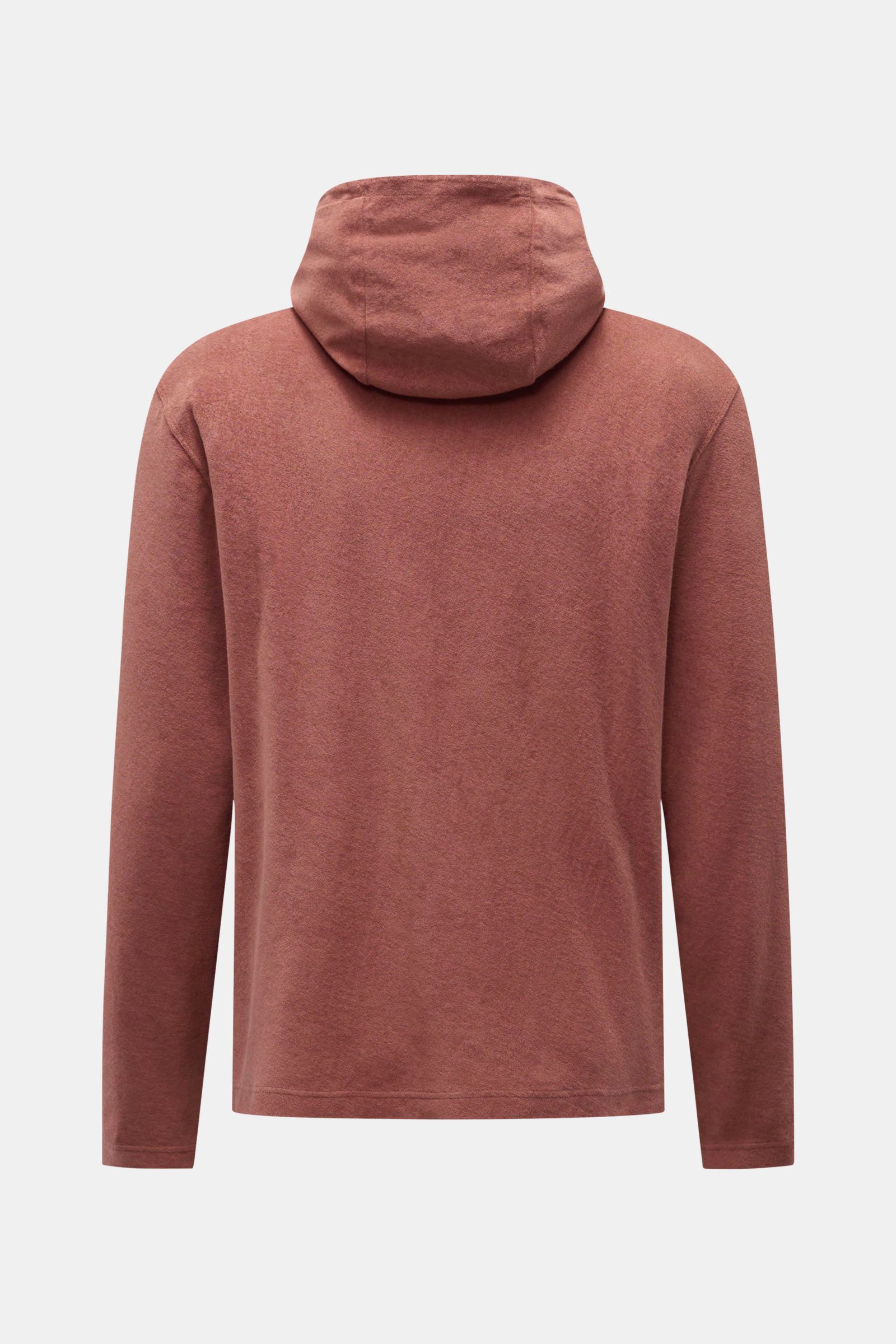 Rückansicht des 04651/ A trip in a bag Frottee-Kapuzenpullover 'Terry' rostbraun aus reiner Baumwolle mit Kapuze, Regular Fit und weichem Griff.