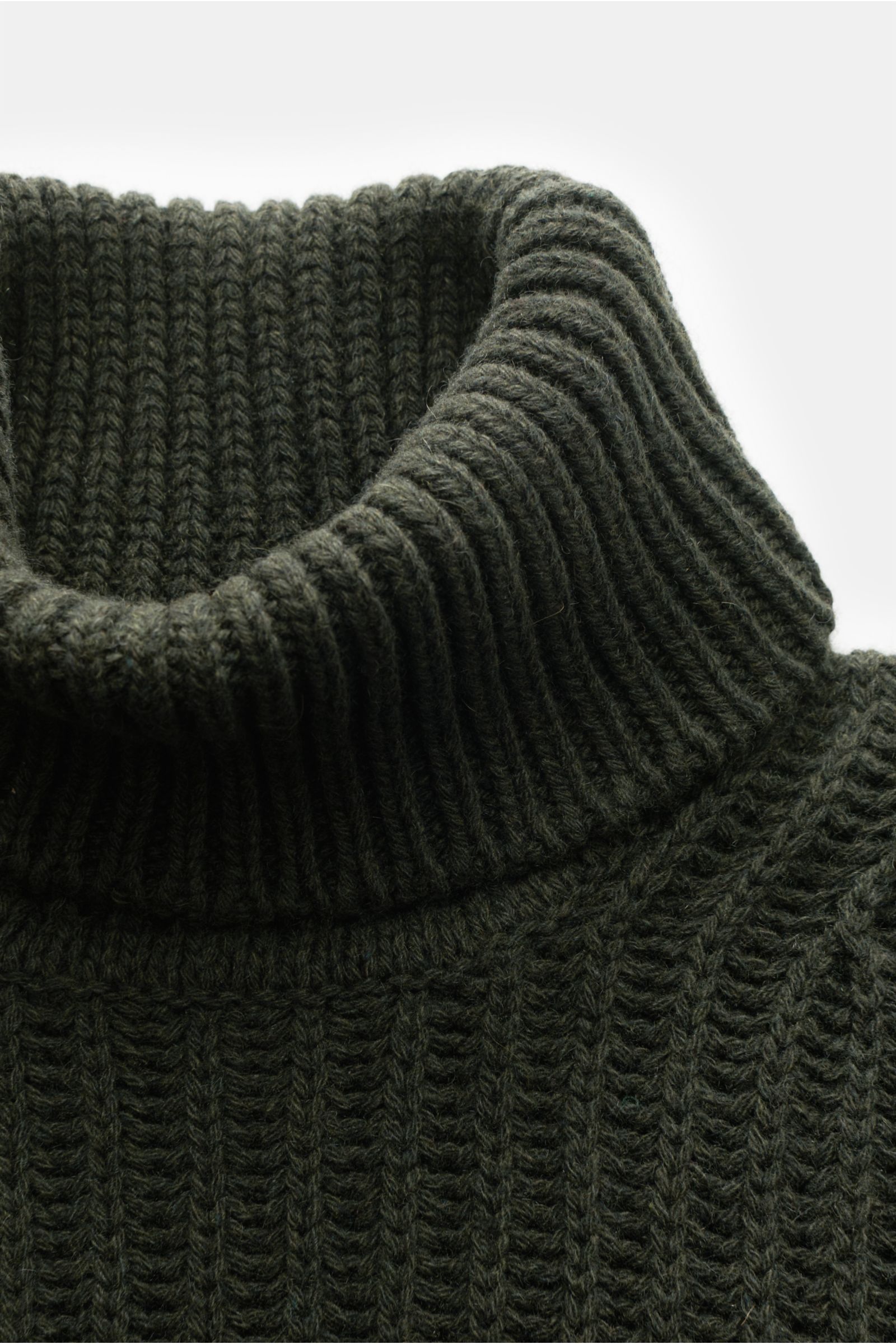 von Braun Cashmere turtleneck jumper dark olive