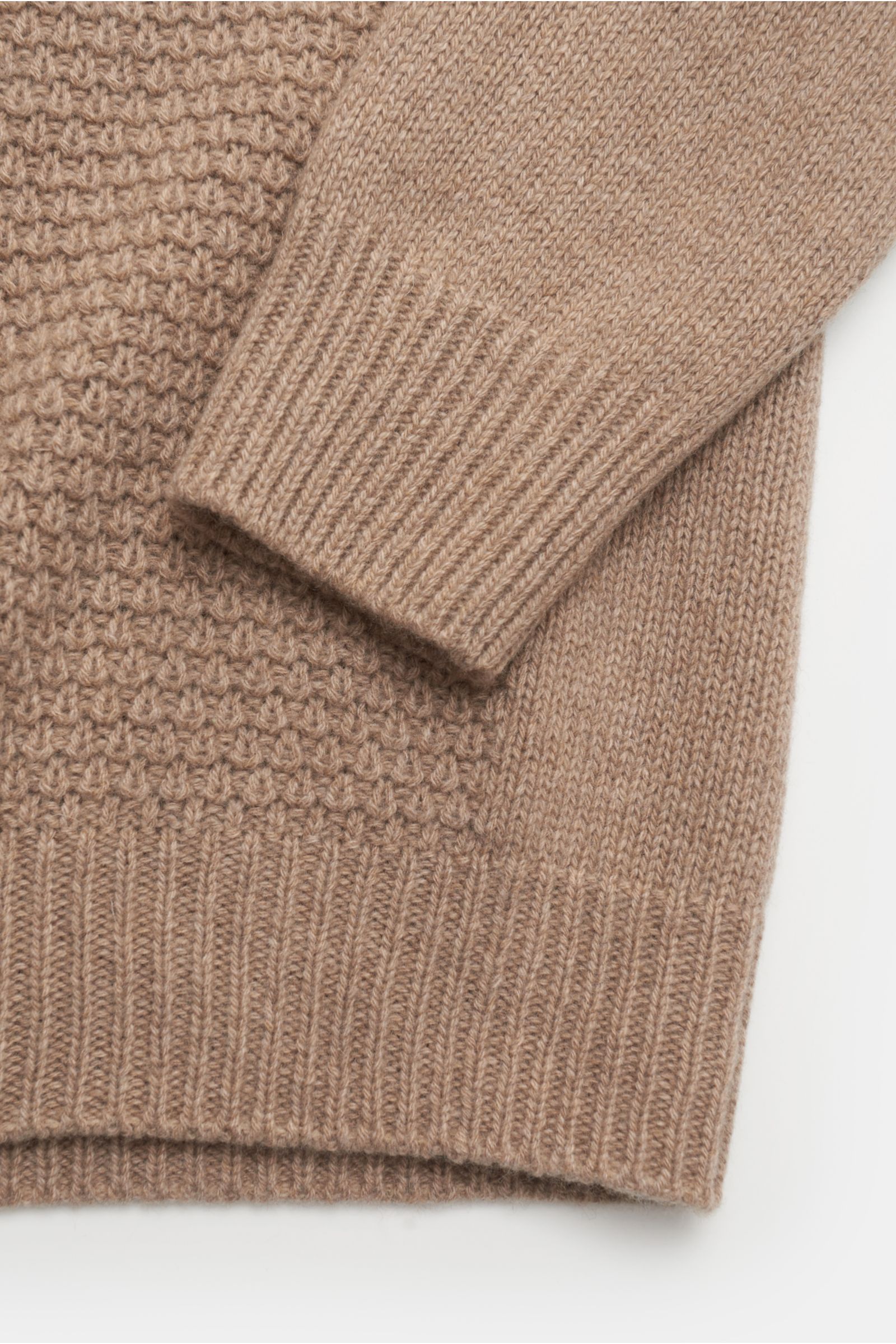 04651/ A trip in a bag Cashmere turtleneck jumper beige mottled