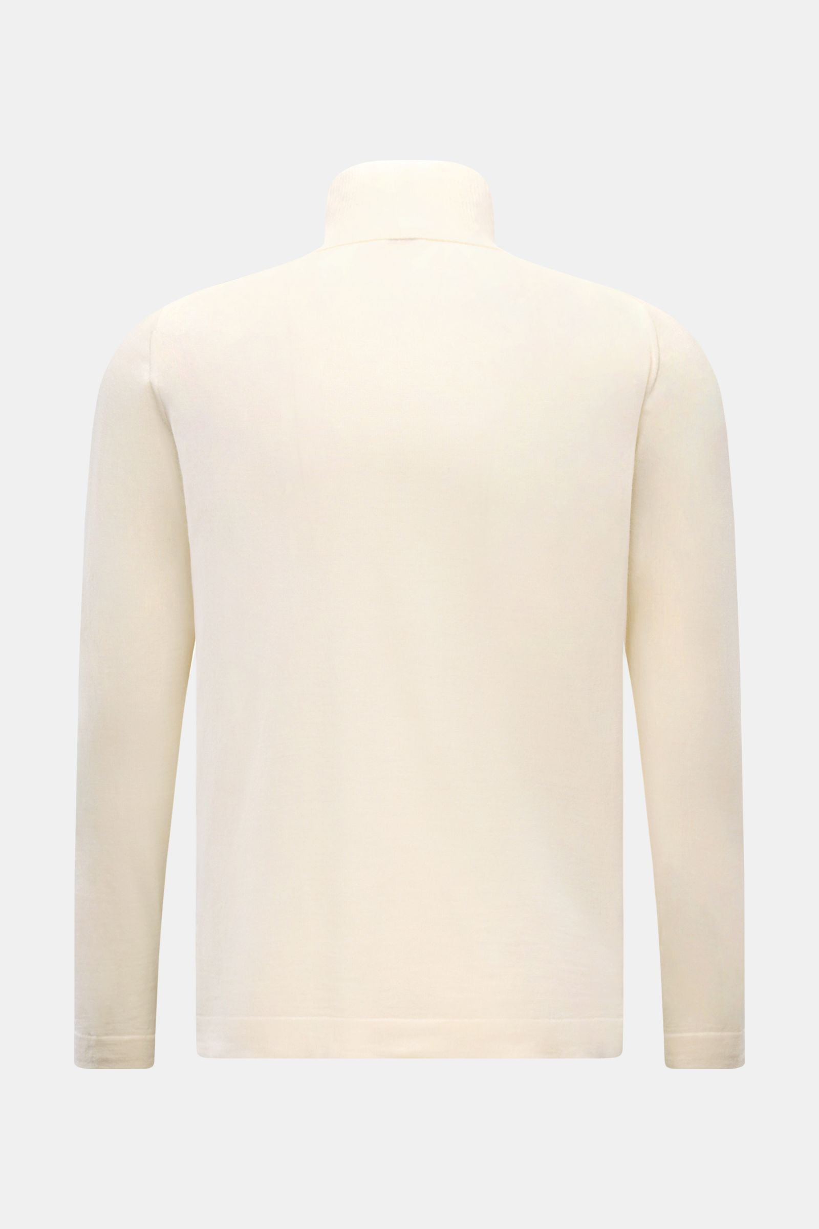 Back view of 04651/ A trip in a bag Merino Rollkragenpullover creme, a slim fit, cream-colored turtleneck sweater in fine merino wool with soft touch, ribbed collar, and short side slits. 

Zeitloser Komfort für coole Layerings: Der Rollkragenpullover 