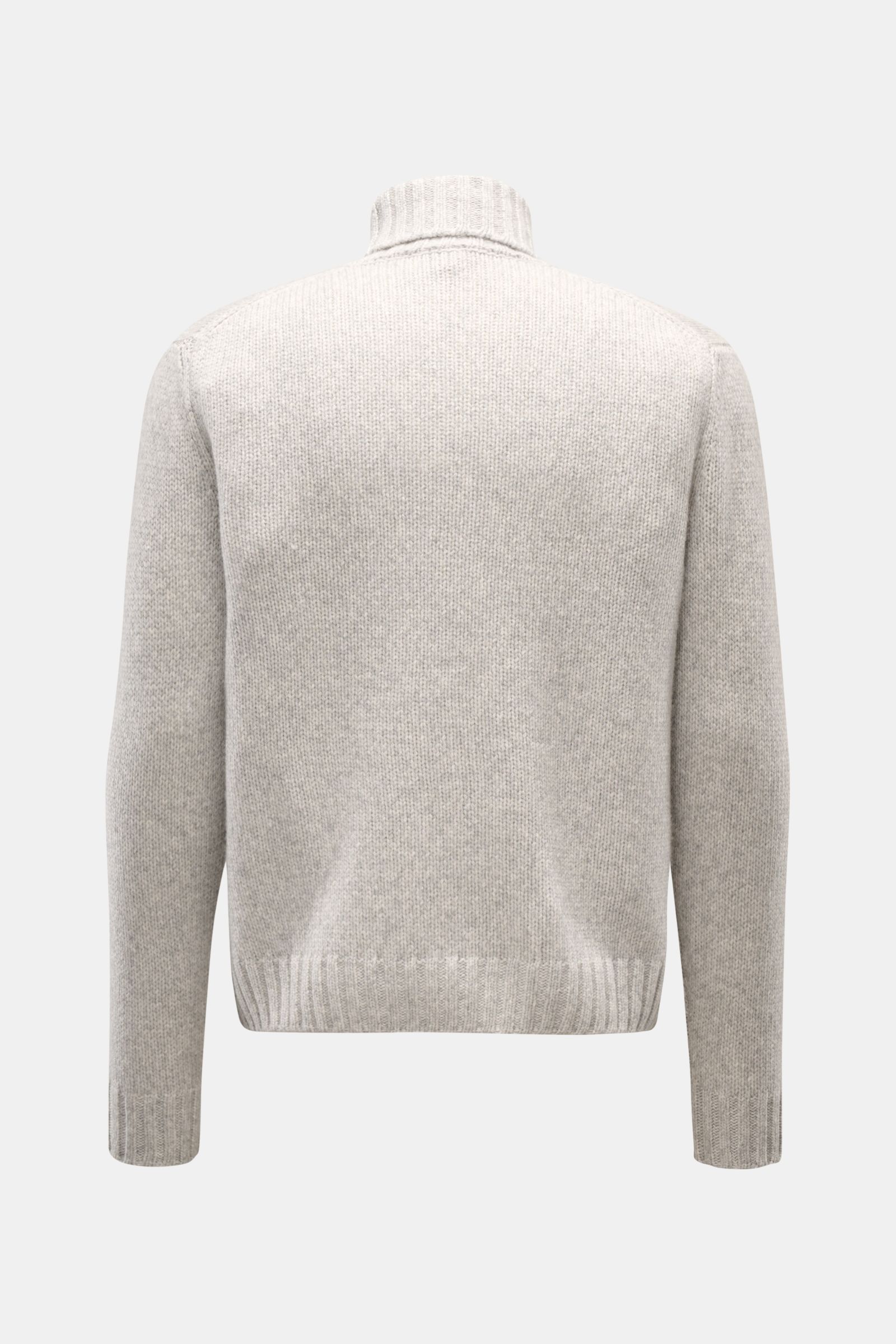 Rückansicht des 04651/ A trip in a bag Cashmere Rollkragenpullovers hellgrau meliert mit grobem Strick, Rollkragen, Rippbündchen, Oversized Fit, aus reinem Cashmere.