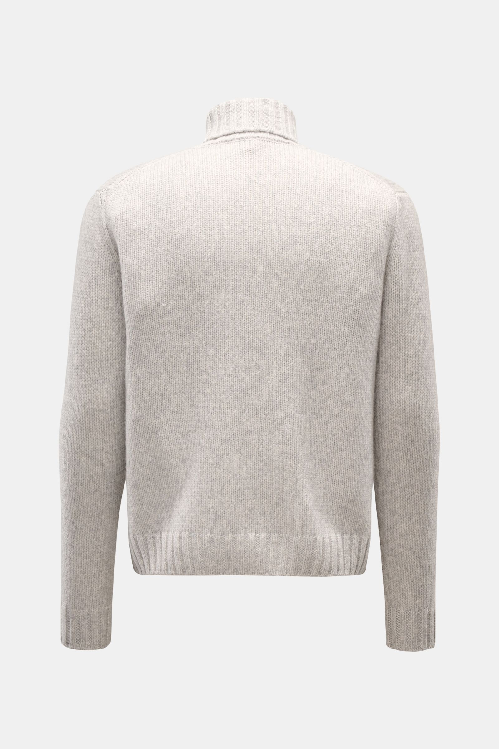 04651/ A trip in a bag Cashmere Rollkragenpullover hellgrau meliert, Rückansicht, Oversized Fit, grobes Strickbild, reiner Cashmere, weicher Griff, Rollkragen, Rippbündchen.