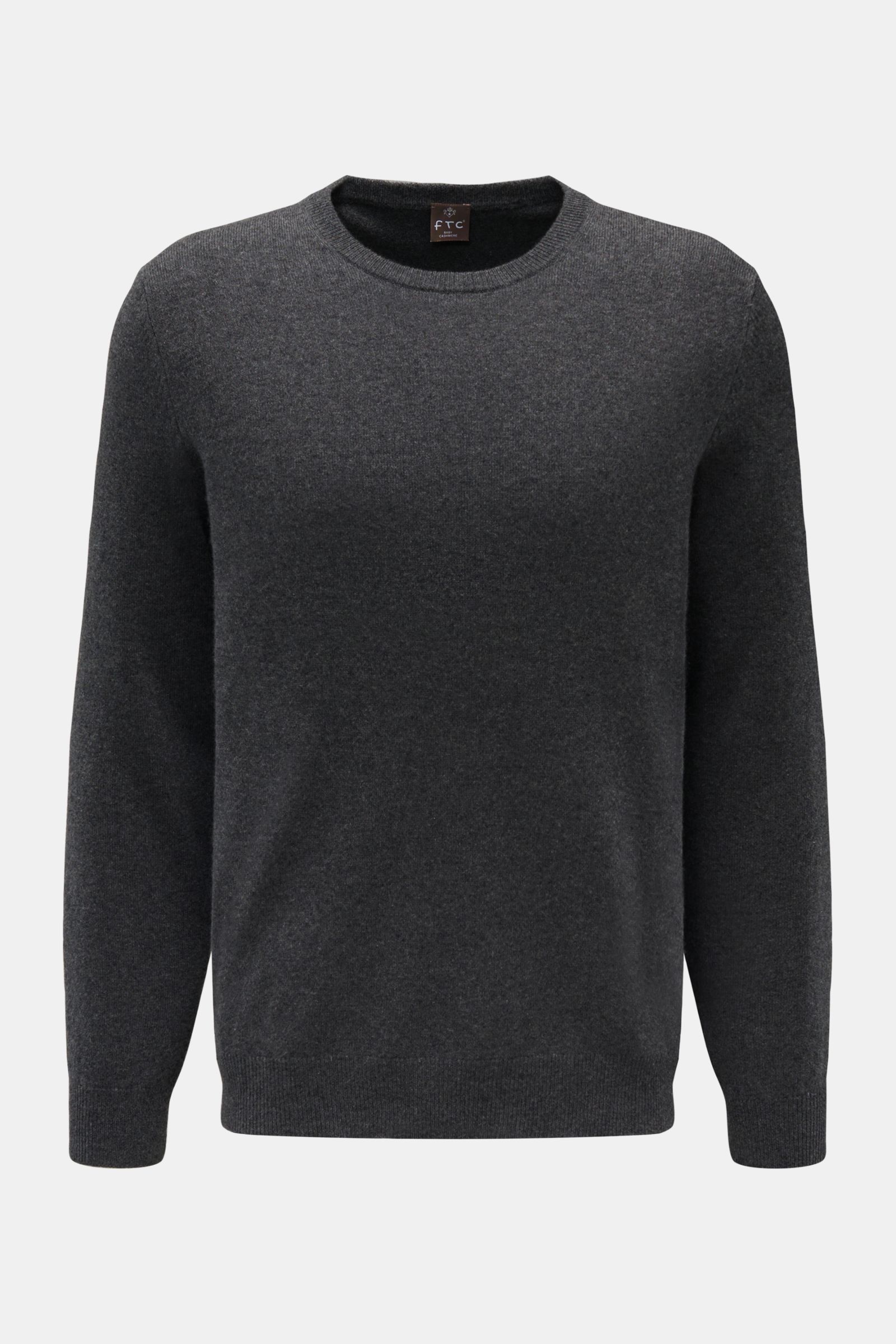 Front view of FTC Baby-Cashmere Rundhals-Pullover dunkelgrau, a slim fit, ultra-soft baby cashmere sweater with round neckline and ribbed cuffs.

Description: Das Tragegefühl ultraweicher Baby-Cashmere-Qualität lässt diesen zeitlosen Rundhals-Pullover 