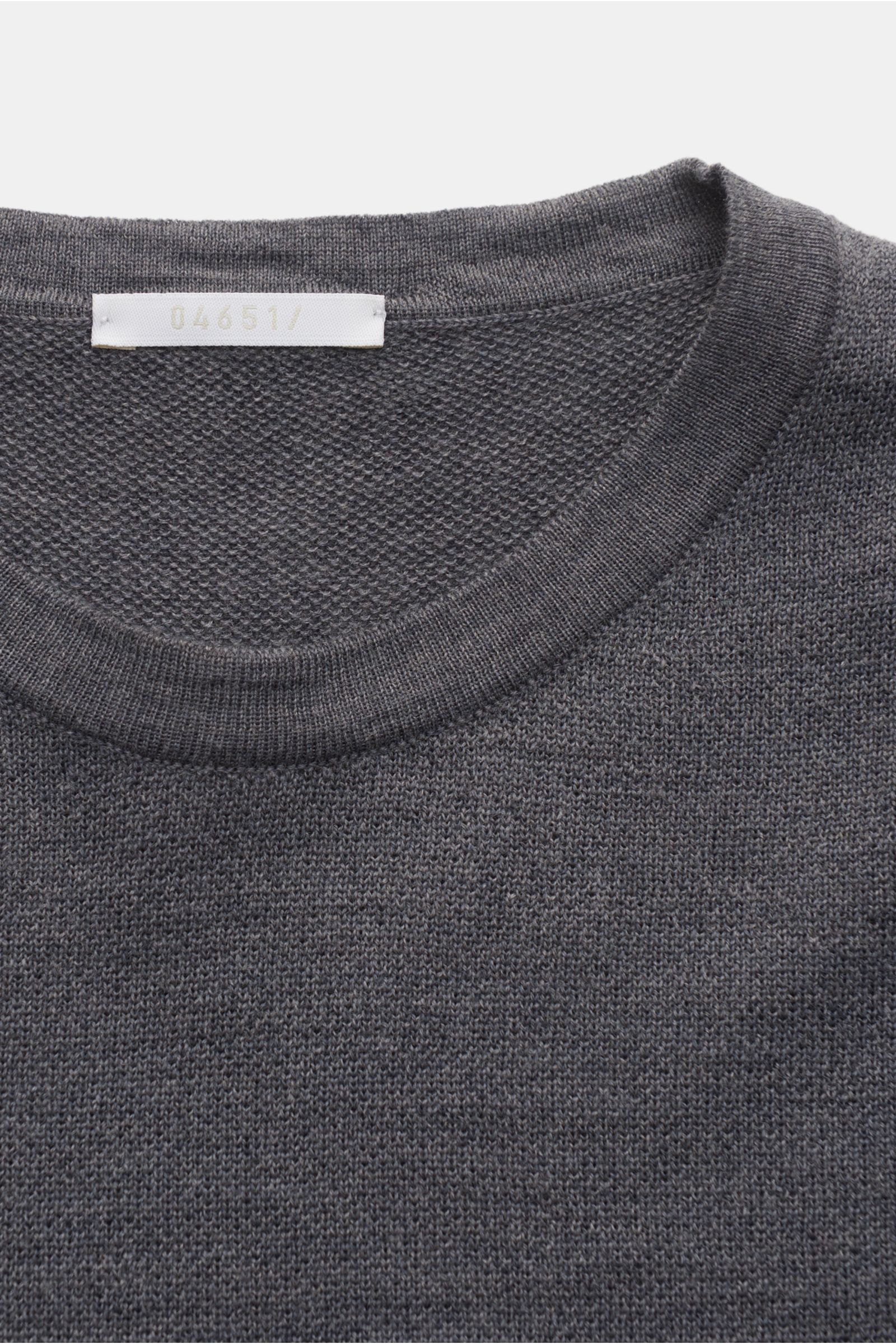 04651/ A trip in a bag Merino crew neck jumper 'Oyster' dark grey