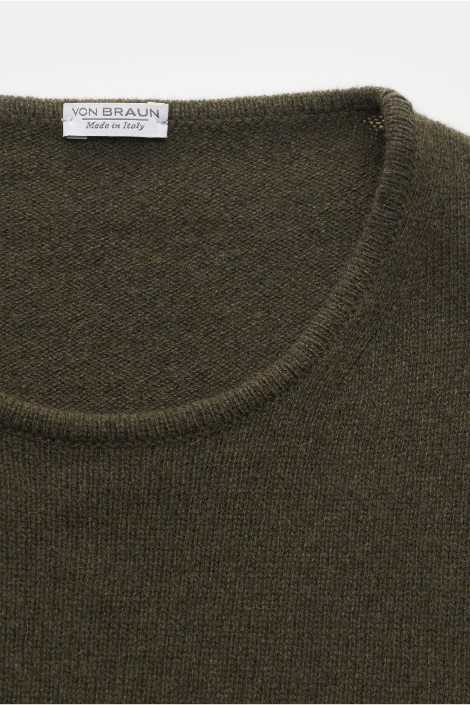 VON BRAUN cashmere crew neck jumper olive | BRAUN Hamburg 