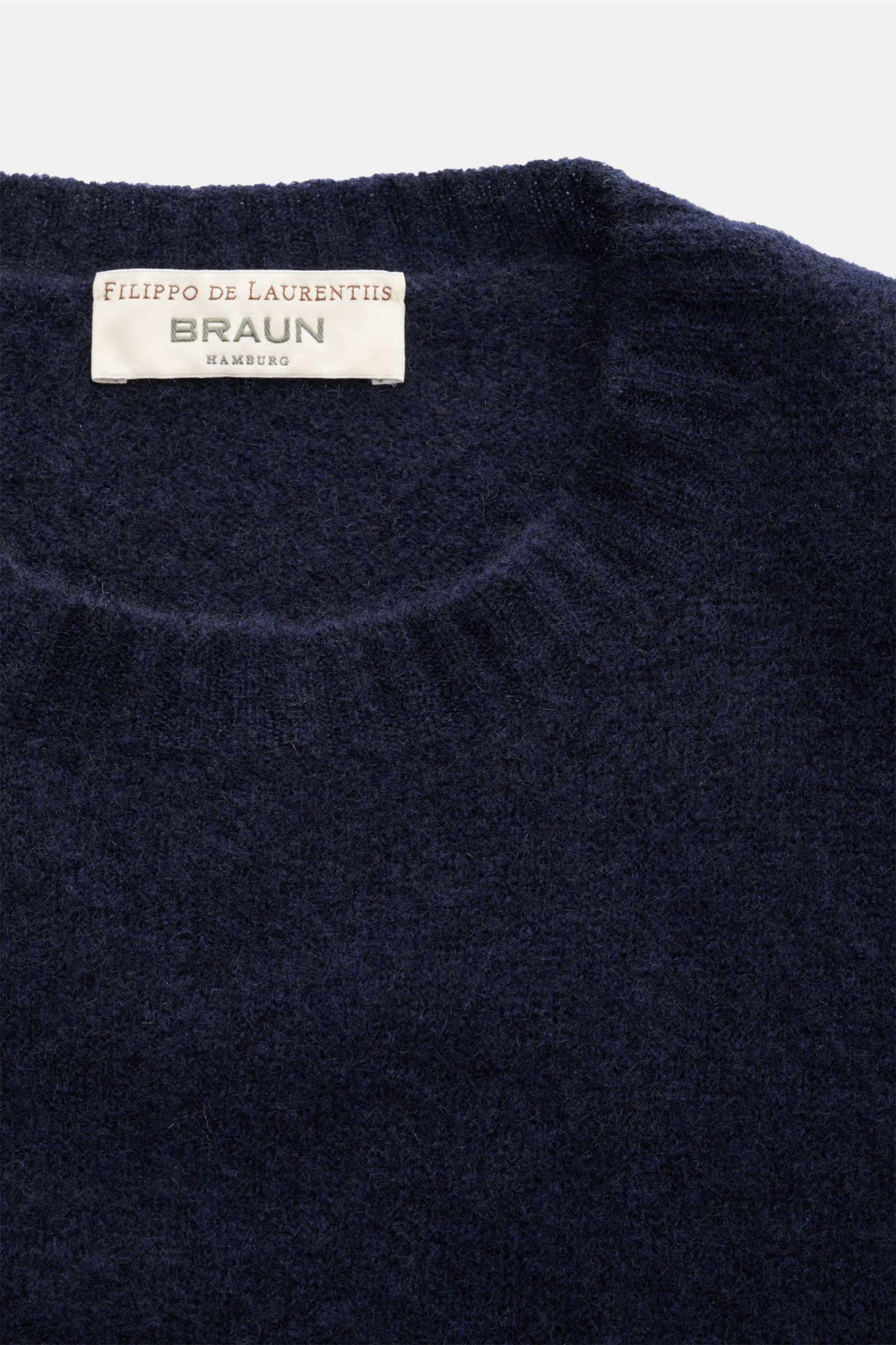 Close-up front view of Filippo de Laurentiis Rundhalspullover navy, showing round neckline, flexible ribbed cuffs, slim fit, and medium-fine knit texture. Mix aus Cashmere, Seide und hochwertiger Microfaser, sehr weicher, voluminöser Griff.