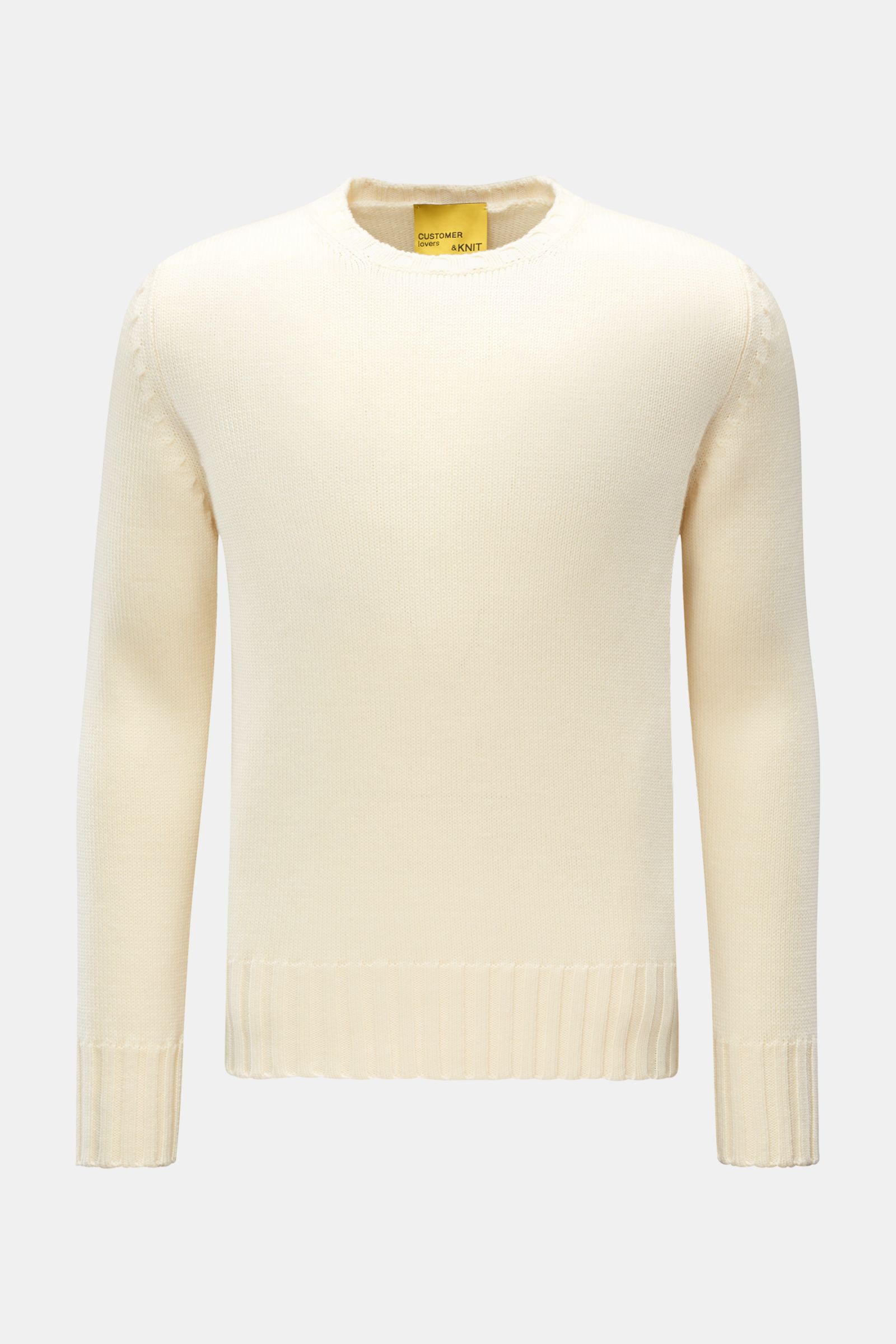 Front view of B.F. Knitwear Merino Rundhalspullover creme in soft cream color, made of reine Merinowolle, with weicher Griff, mittelgrobes Strickbild, Slim Fit, Rundhalsausschnitt, and breite Rippstrick-Bündchen.