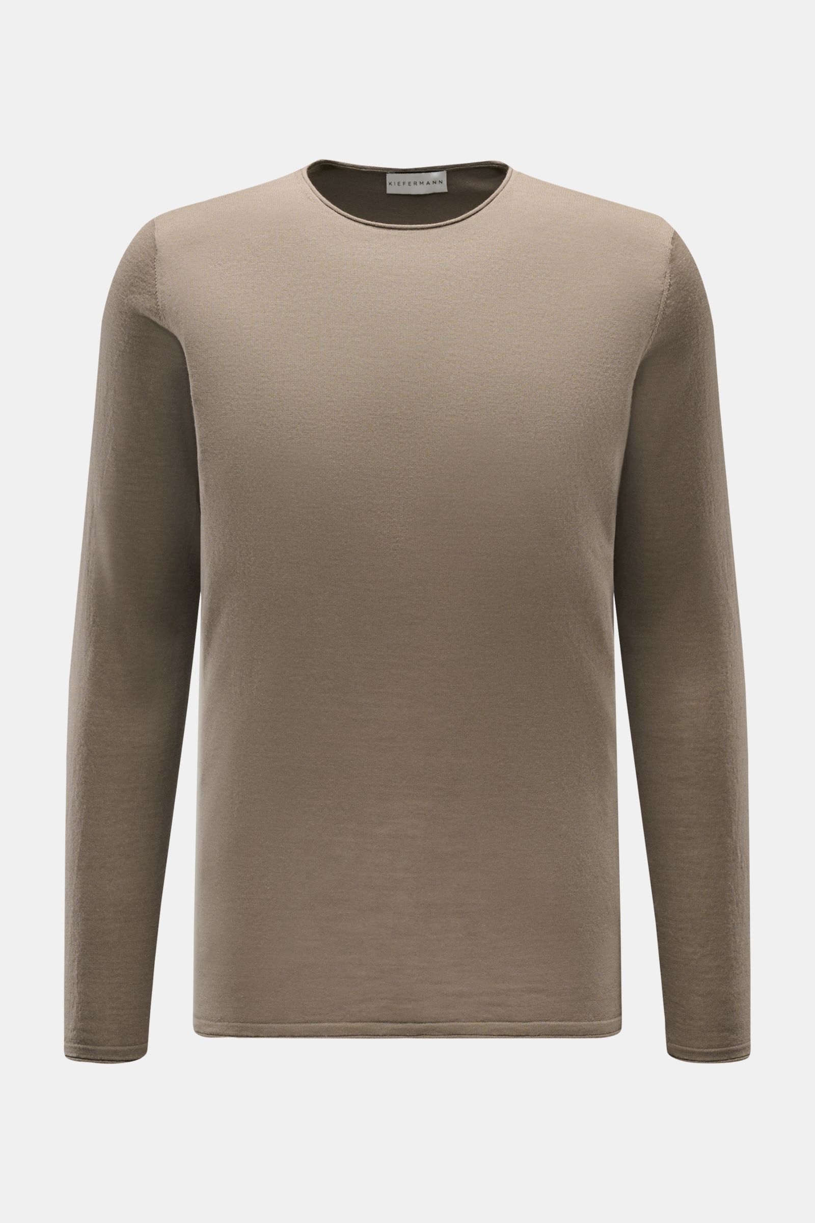 Kiefermann Merino Feinstrick-Pullover 'Benjaminn' taupe, Slim Fit, reine Merinowolle, superweicher Griff, feines Strickbild, Rundhalsausschnitt, offene rollierte Kanten, Frontansicht.
