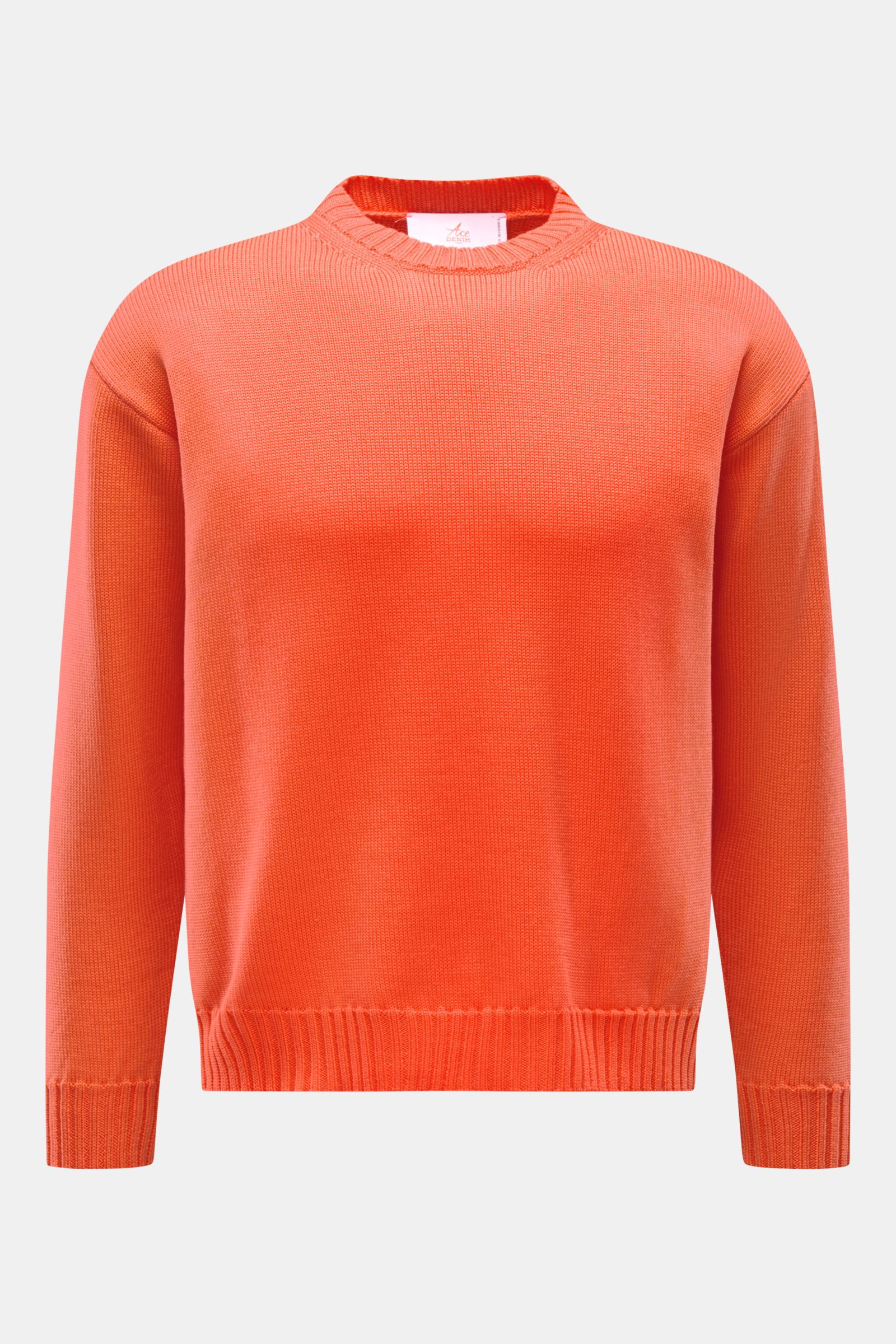 Ace Denim Merino Rundhalspullover orange, frontal fotografiert, Slim Fit, reine Merinowolle, weicher Griff, Rundhalsausschnitt, breite Rippbündchen.