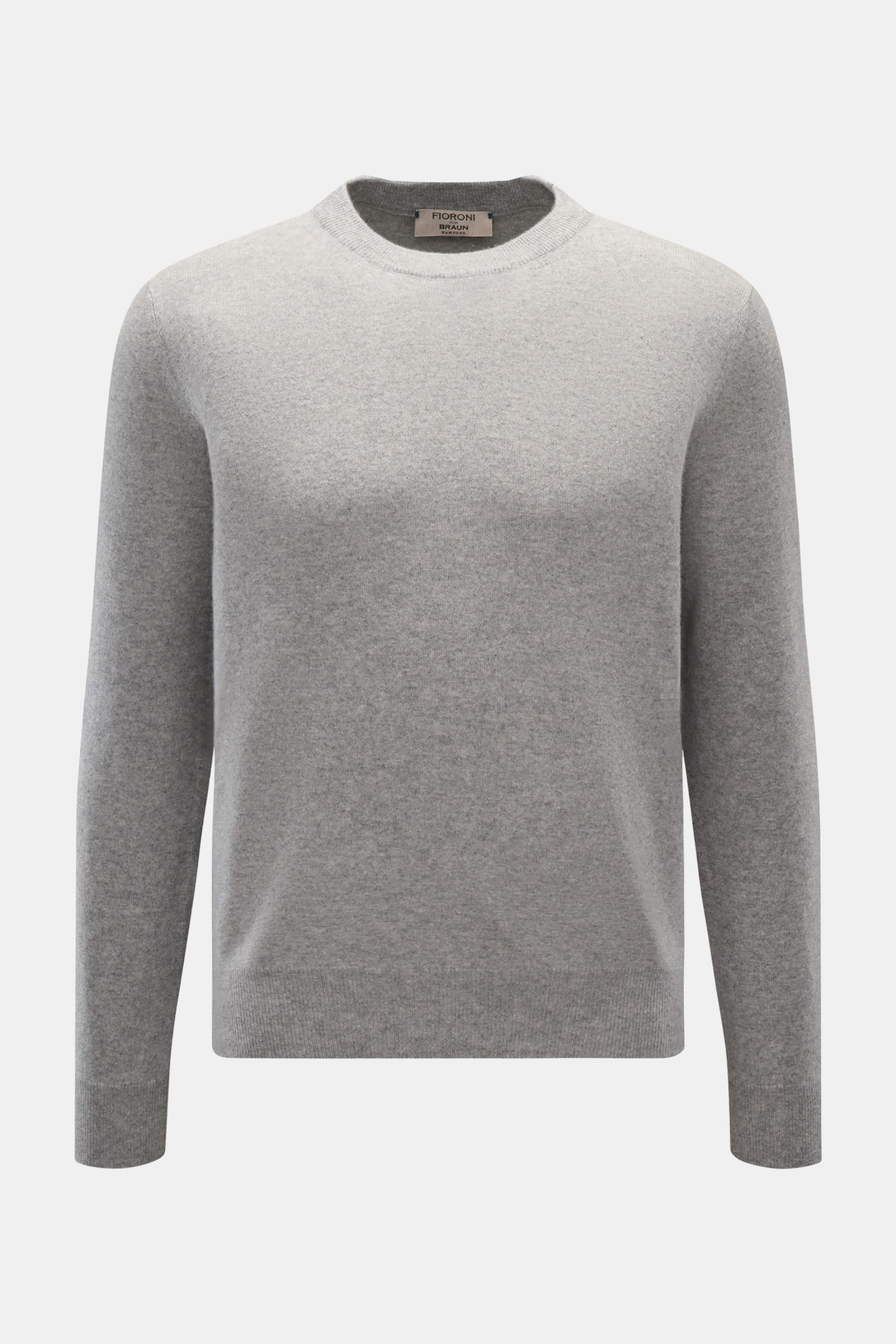 Fioroni Cashmere Rundhalspullover grau meliert, frontal fotografiert, Slim Fit mit Rundhalsausschnitt, Baby-Cashmere, weiche Haptik, feines Strickbild, flexible Rippbündchen.