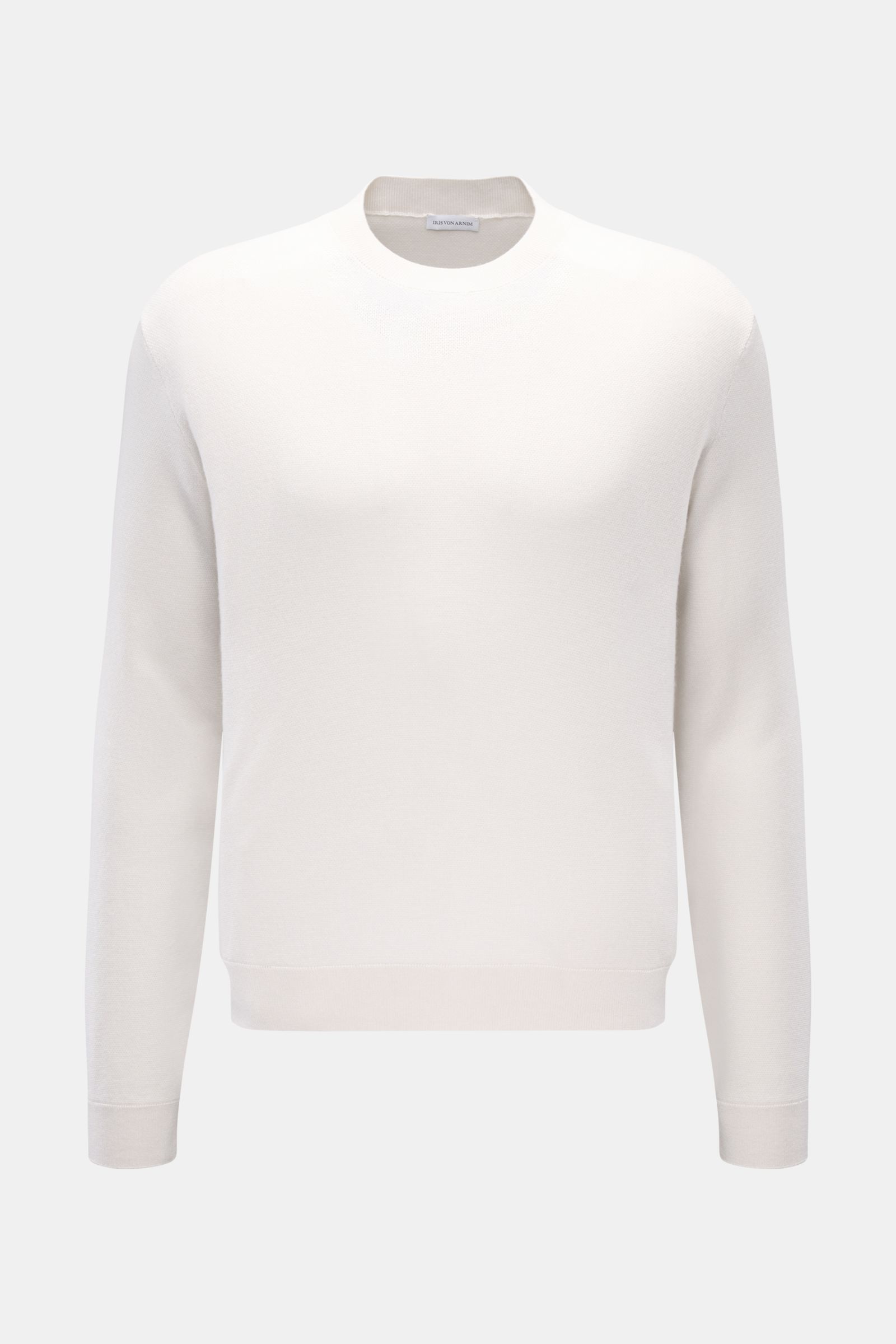Front view of Iris von Arnim Cashmere-Seide Feinstrick-Rundhalspullover 'Presano' offwhite, a lightweight luxury sweater with a fine piqué structure, round neckline, regular fit, soft cashmere and silk blend, and comfortable ribbed cuffs.