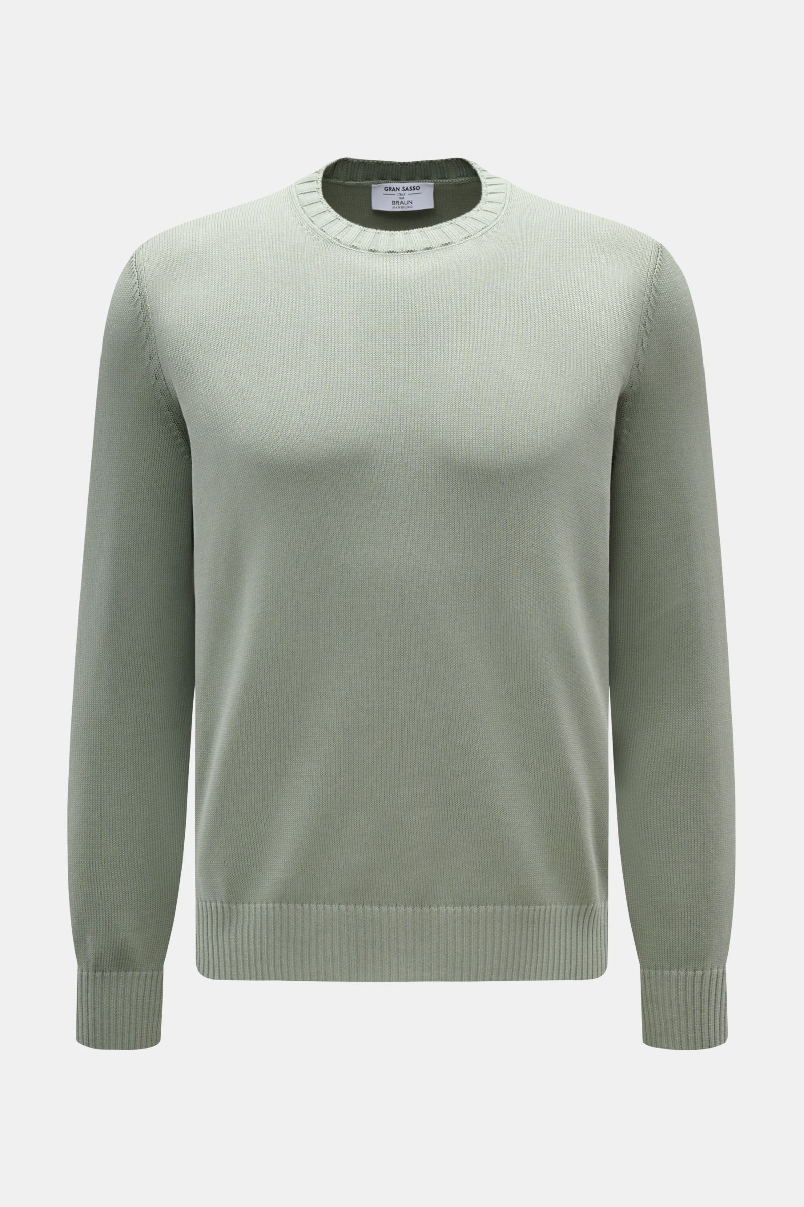 Gran Sasso Rundhalspullover salbei, von vorne fotografiert, Slim Fit Baumwollpullover mit Rundhalsausschnitt, weichem Griff, feinem Strickbild und Rippbündchen.