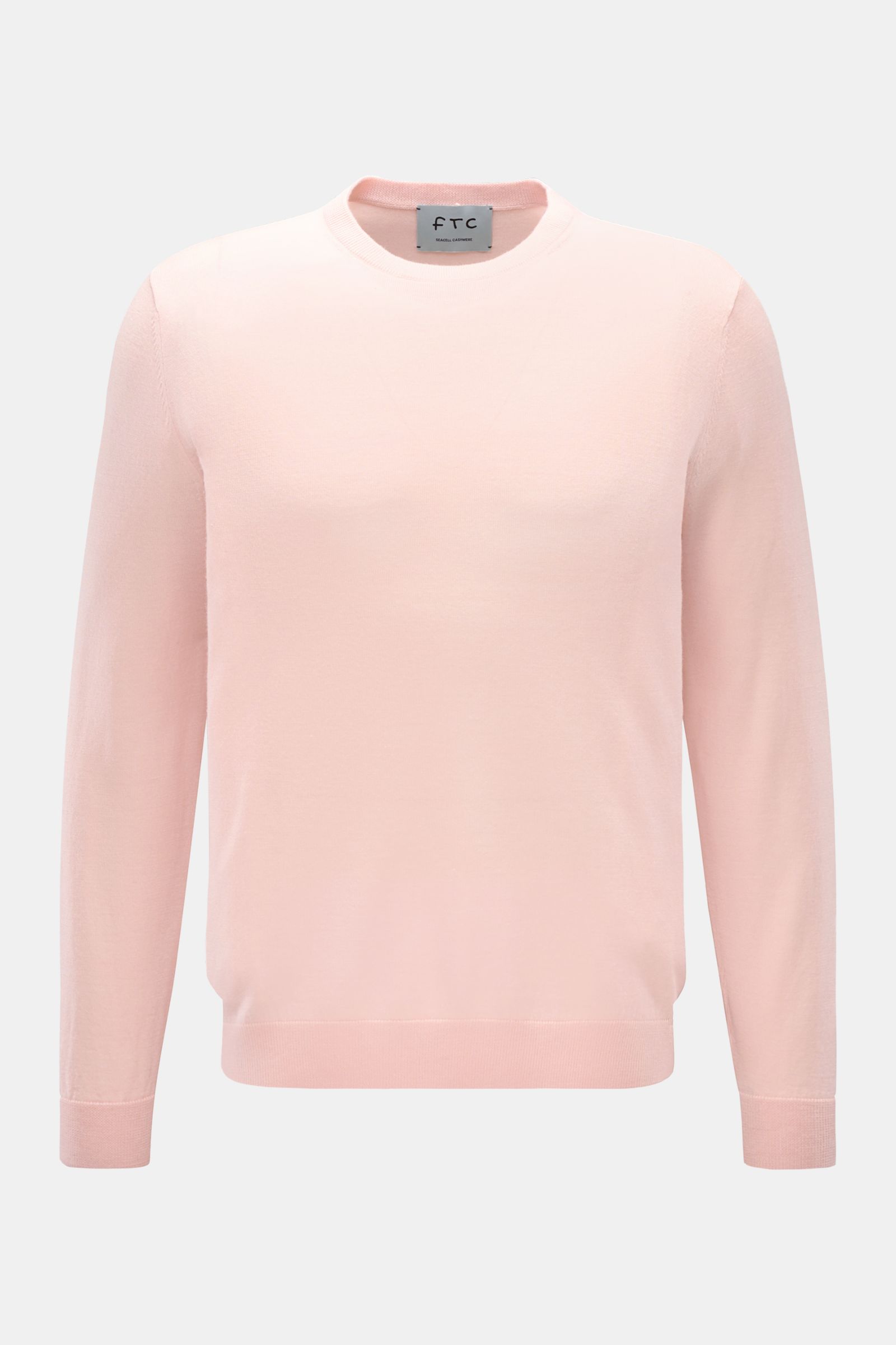 FTC Feinstrick Rundhalspullover rosé, Slim Fit, nachhaltiger Cashmere-SeaCell-Mix, weicher Griff, Rundhalsausschnitt, Rippbündchen, frontale Ansicht.