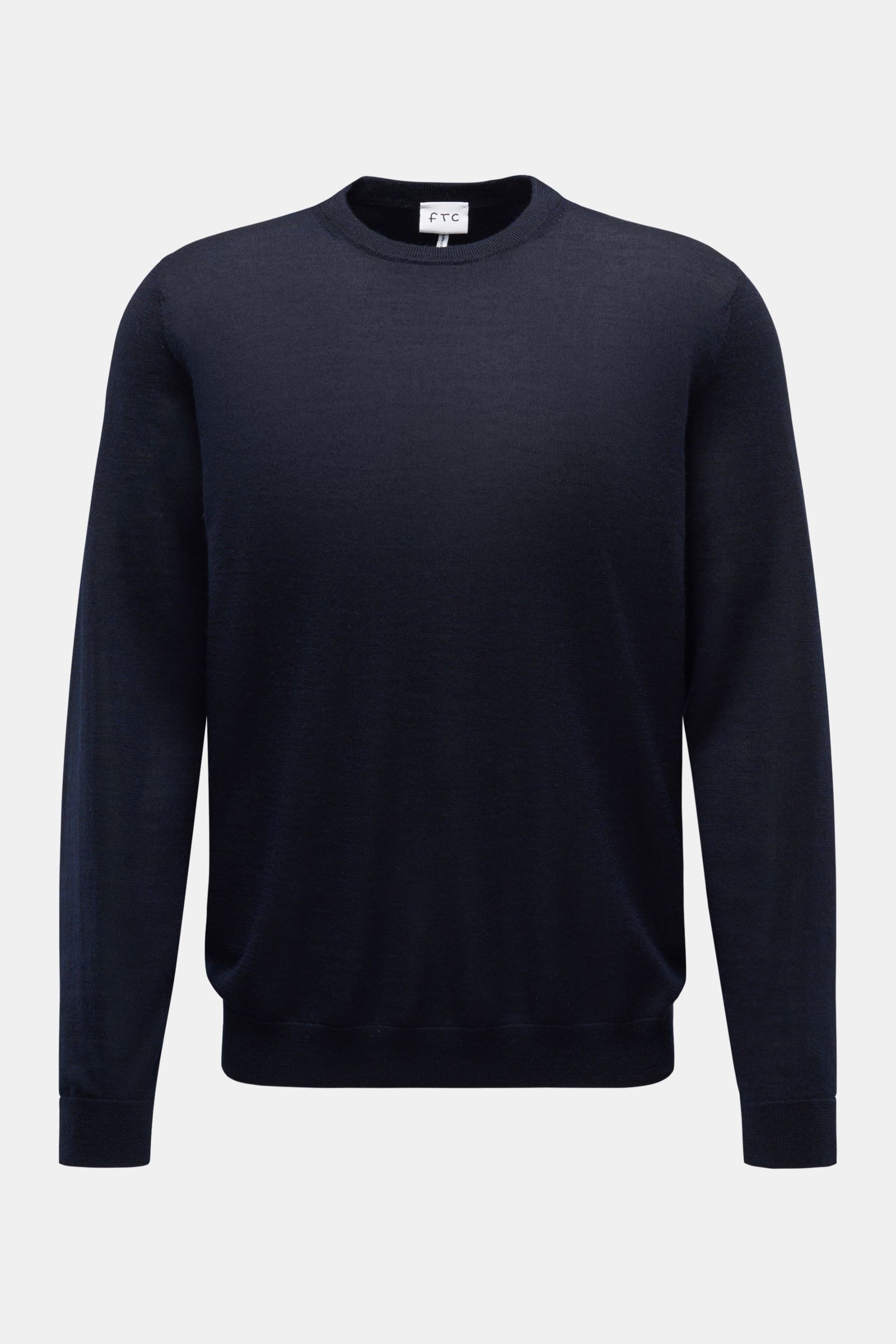 FTC Feinstrick Rundhalspullover dark navy, Slim Fit, nachhaltiger Cashmere-SeaCell-Mix, weicher Griff, feines Strickbild, Rippbündchen, Frontansicht.