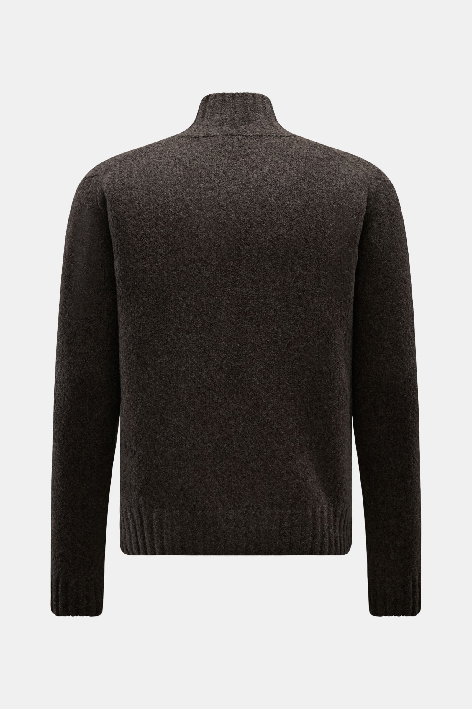 Rückansicht des graubraunen 04651/ A trip in a bag Mock Neck Pullovers 'Grainy' aus wärmendem Woll-Mix mit Boucléstrick, hohem Kragen, Regular Fit.