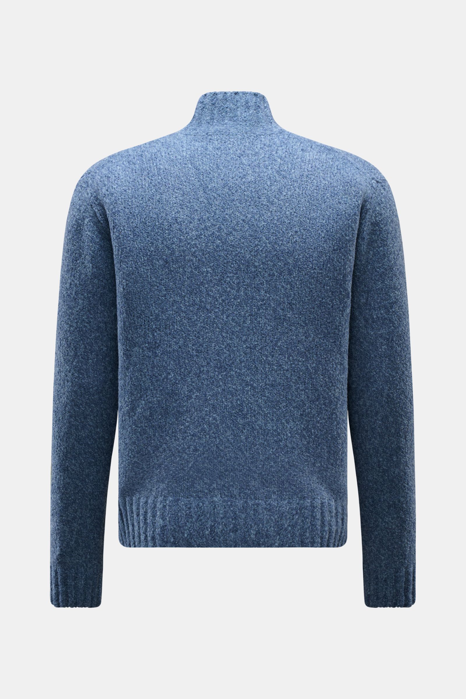 Back view of 04651/ A trip in a bag Mock Neck Pullover 'Grainy' rauchblau in bouclé knit, wool-microfiber mix, soft touch, regular fit, ribbed collar and cuffs.