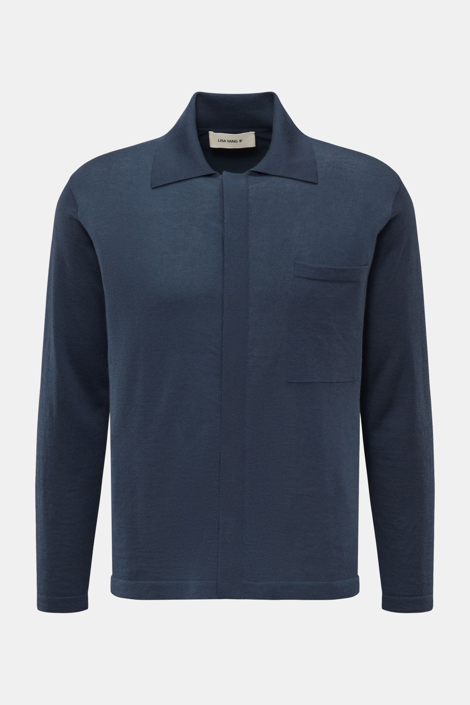 Front view of Lisa Yang Cashmere Strickhemd 'Kieran' graublau in deep gray-blue, featuring a classic collar, concealed button placket, and chest pocket, made of pure soft cashmere with a fine knit, regular fit, perfect for elegant autumn and winter wear.