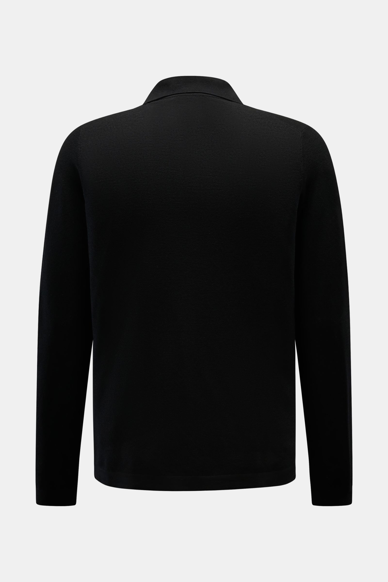 Rear view of 04651/ A trip in a bag Knit polo 'Johnny' black in pure wool, fine knit, regular fit with narrow collar and ribbed bands.

Stylish comfort: This knit polo by 04651/ A TRIP IN A BAG in comfortable pure wool material is a versatile favourite