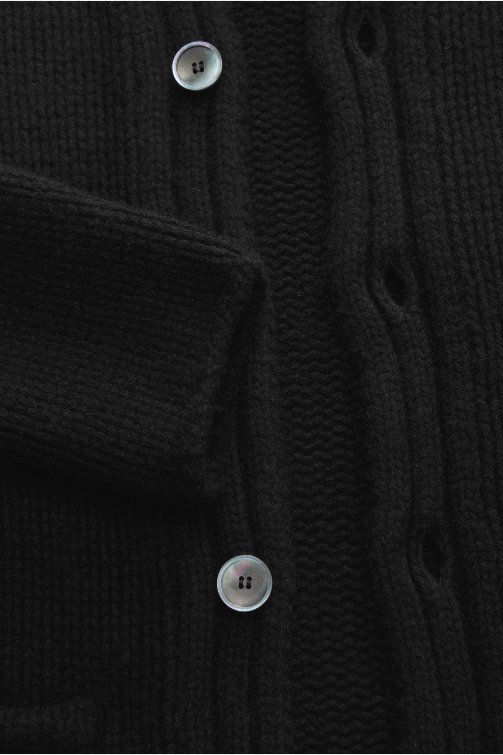 04651/ A trip in a bag Cashmere Cardigan schwarz