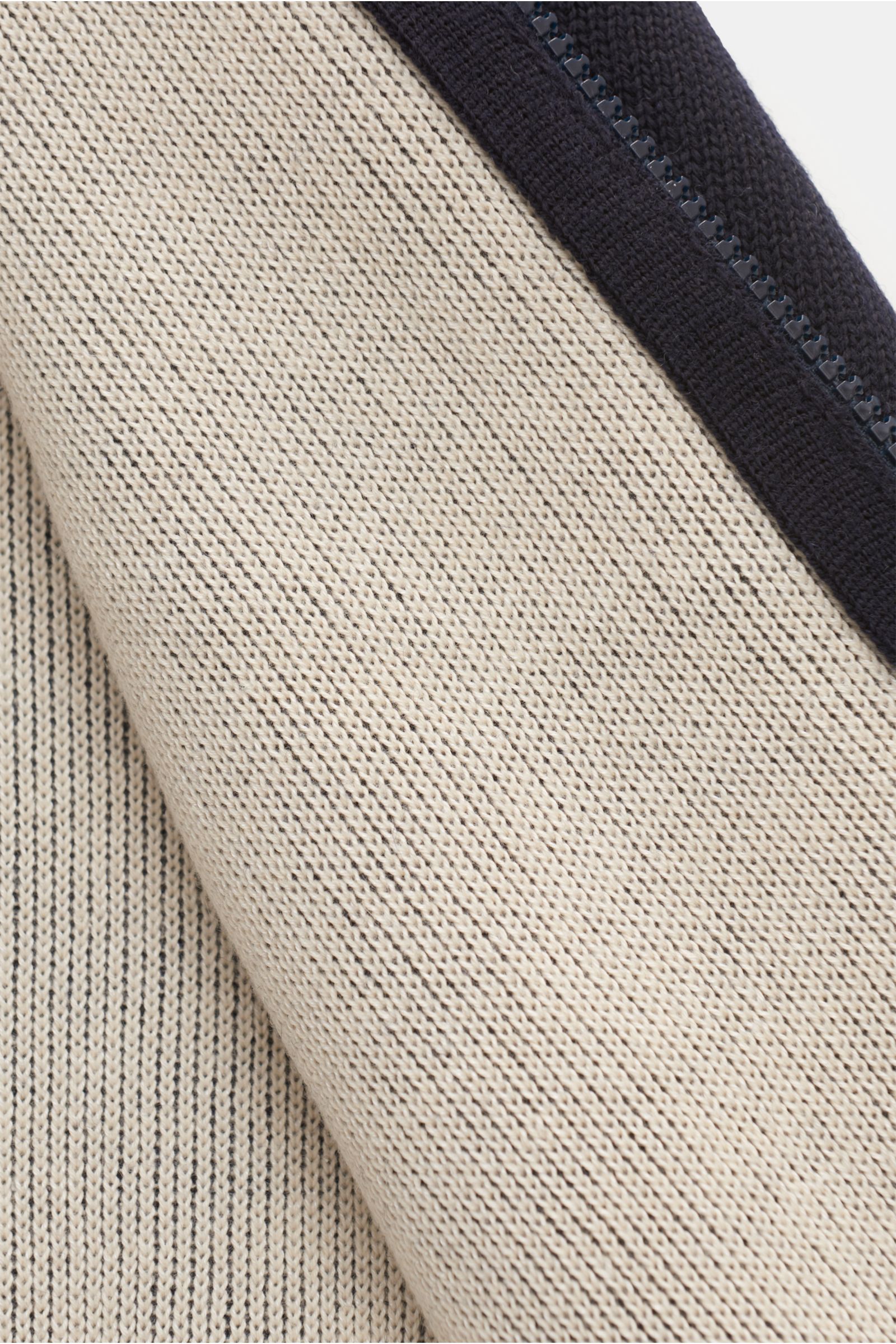 04651/ A trip in a bag Cardigan 'Outdoor Hooded cardigan' navy/cream